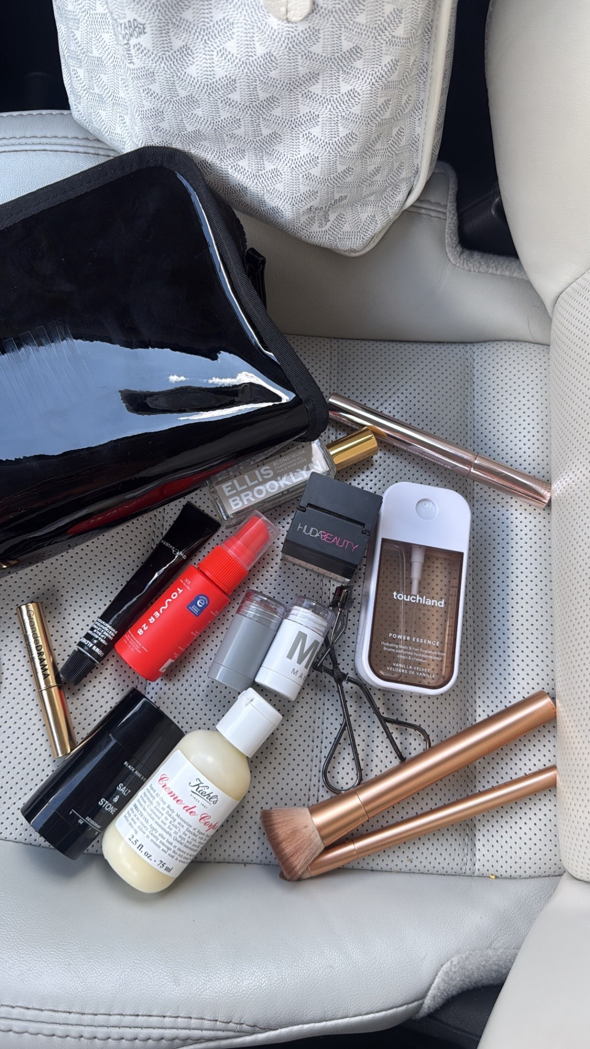 car essentials 💄💆🏼‍♀️

#LTKBeauty #LTKFindsUnder100 #LTKItBag