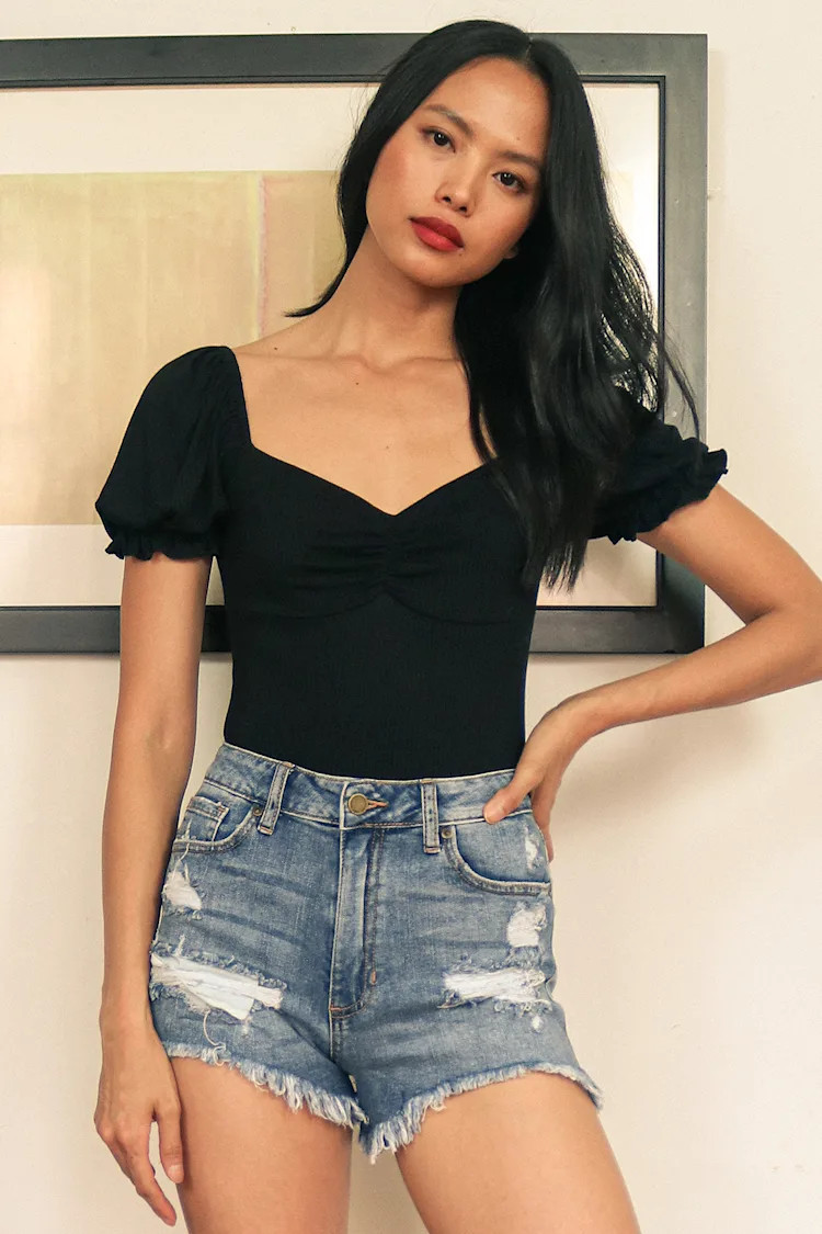 Arietta Medium Wash High Rise Distressed Shorts | Lulus (US)