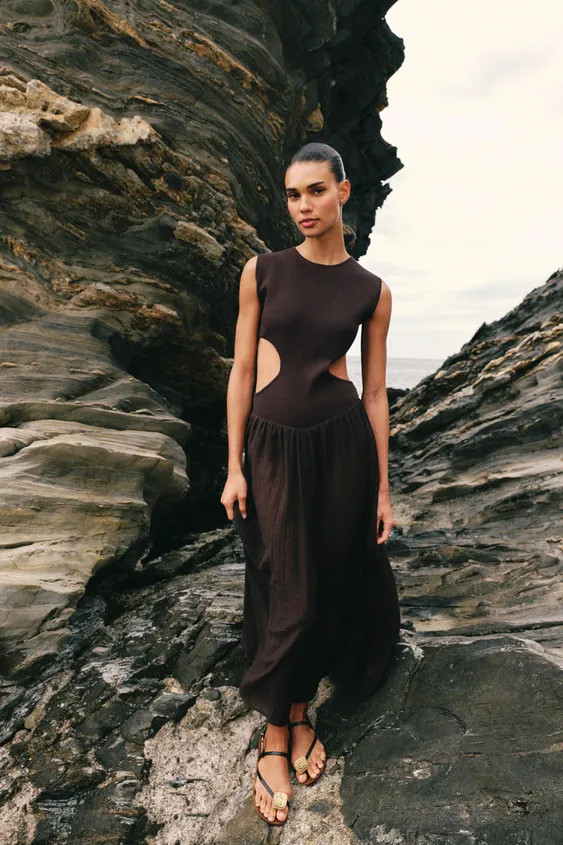KNIT CUT-OUT DRESS | Zara UK