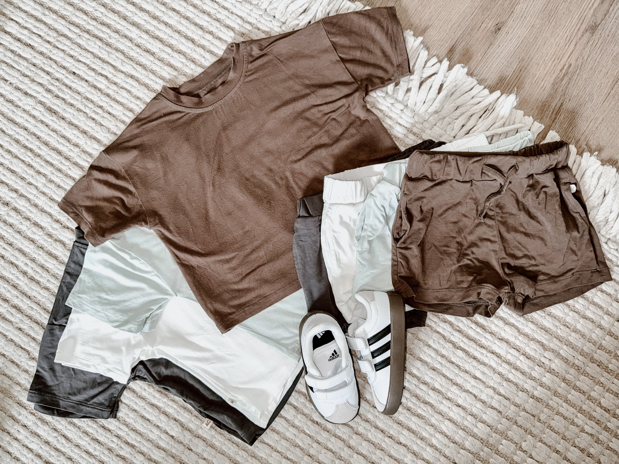 Atlas Grey’s neutral sets for toddlers get us every time!! Bamboo soft two piece sets!! 

#LTKKids #LTKStyleTip #LTKFindsUnder50