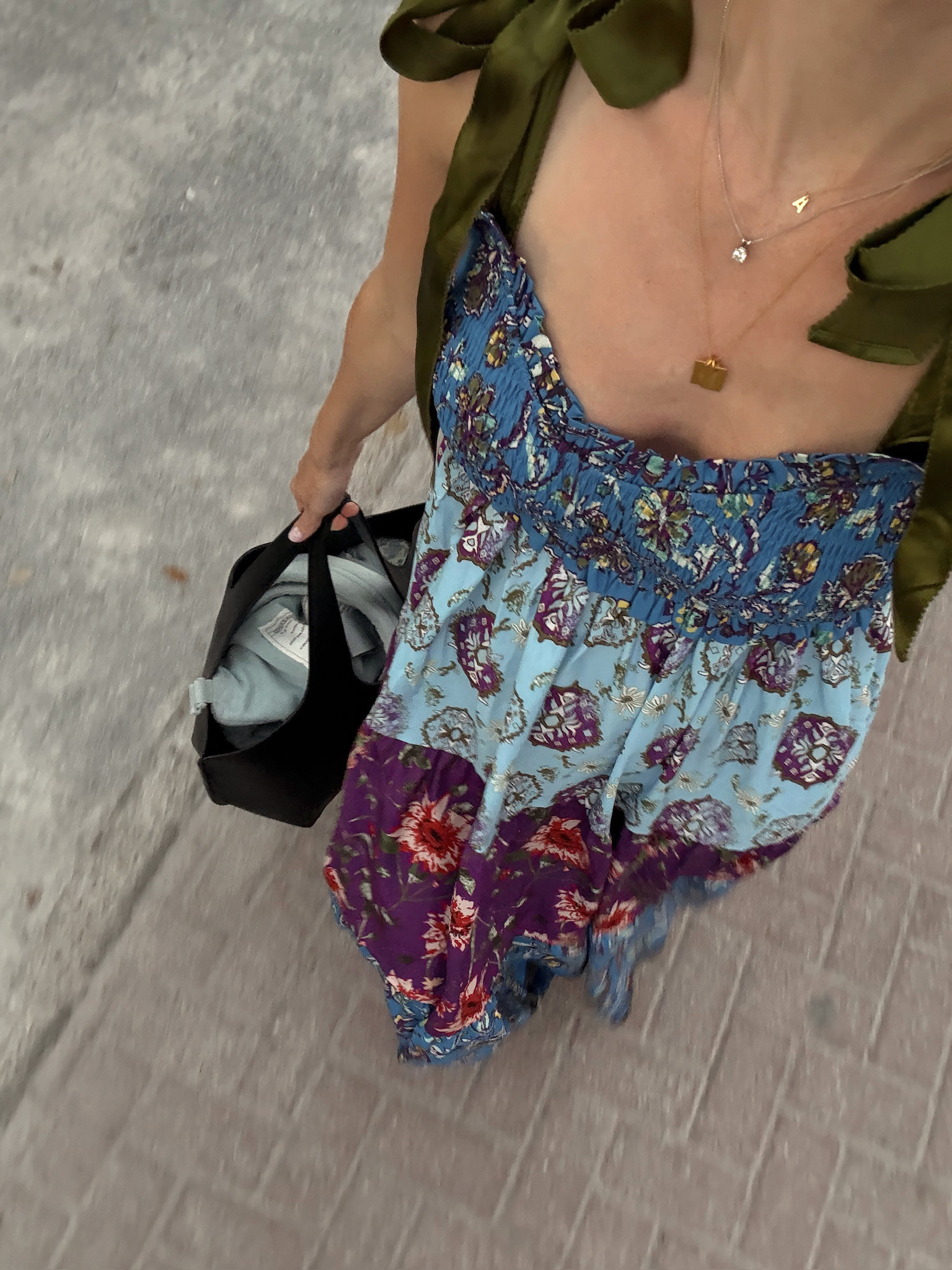 Chic and comfortable, this floral maxi dress is perfect for a summer vacation!!

wearing a size small!

summer dress, floral dress, boho dress, maxi dress, vacation dress, hallie ragan

#LTKgrwm #LTKootd #LTKSeasonal