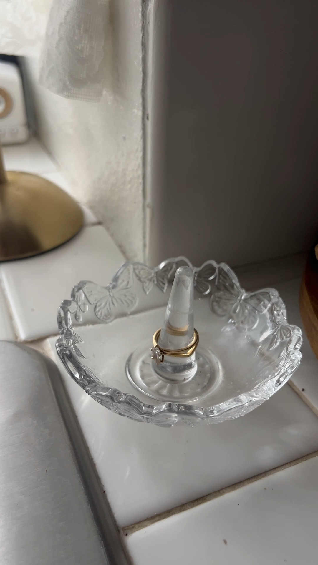 Love having this vintage crystal drop dish at the kitchen sink so I don’t lose my rings when doing the dishes. #vintage #vintagegirl #dropdish #weddingring #engagementring

#LTKHome