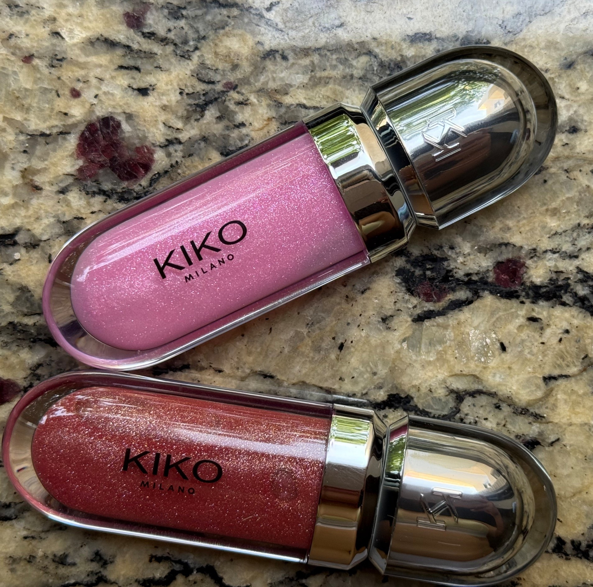 Me encantan como deja mis labios con brillos 💖💋

#LTKBeauty