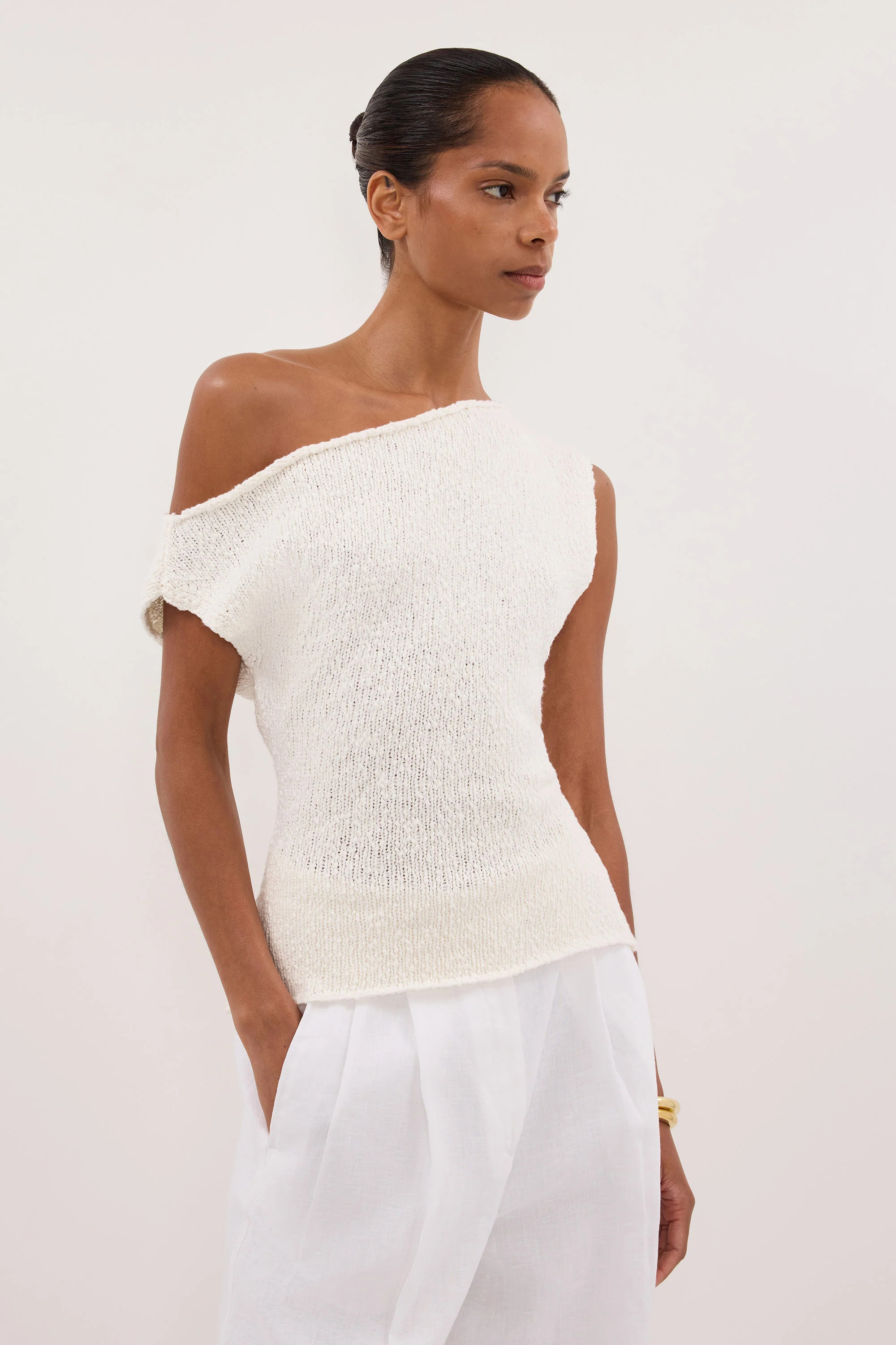 DINA WHITE COTTON ASYM KNIT TOP | DISSH