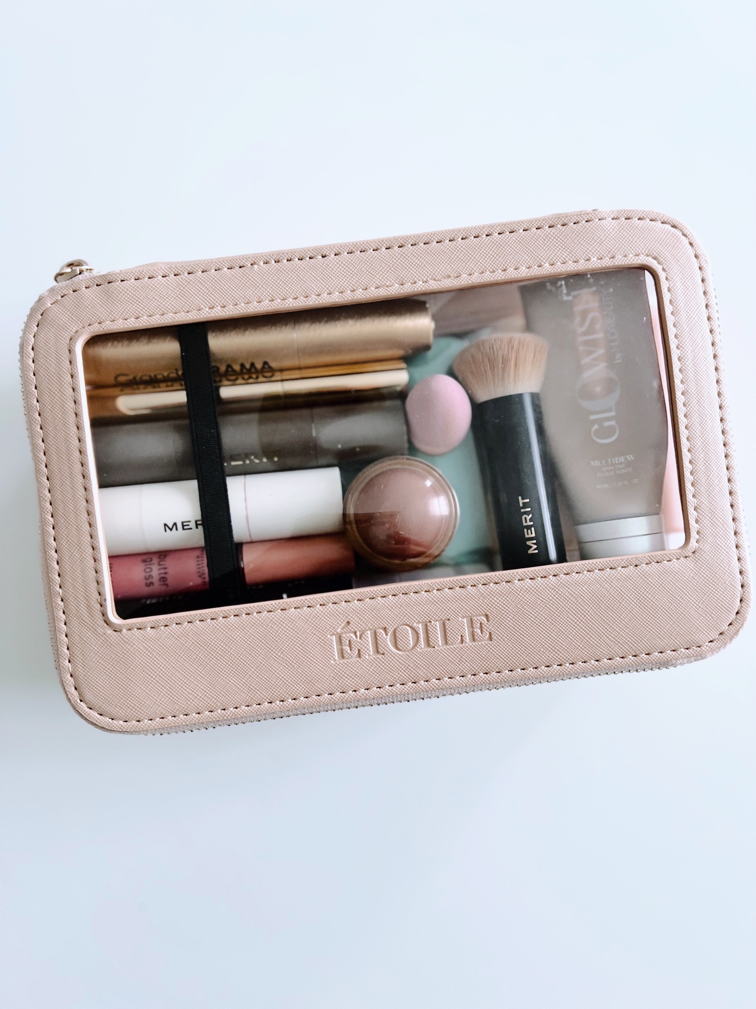 Pack my travel case with me!

#LTKunder100 #LTKitbag #LTKtravel