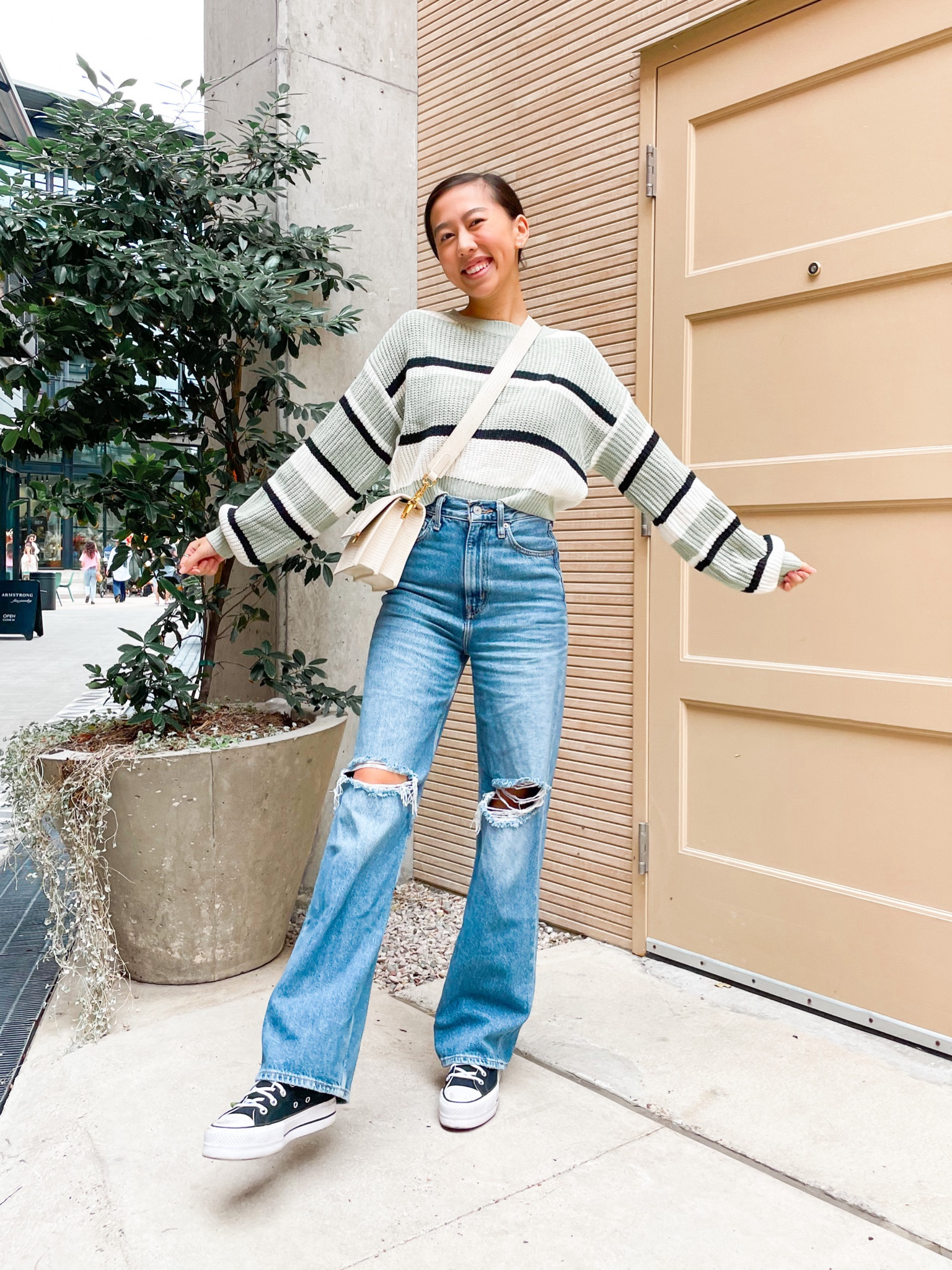 Sweater (small), jeans (24), Amazon prime sale, fall fashion, fall outfit, fall look, fall sweater, Levi’s jeans, Levi’s denim, amazon fashion, amazon outfit 


#LTKSeasonal #LTKfindsunder50 #LTKsalealert