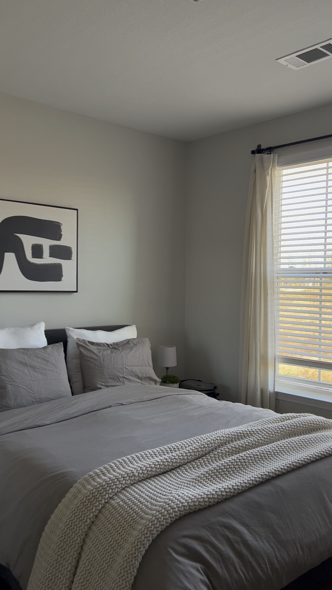 Fall/Winter bedroom makeover! Some simple ways to change up your bedroom and make it a little more cozy for the colder months! 

#LTKhome #LTKSeasonal #LTKHoliday