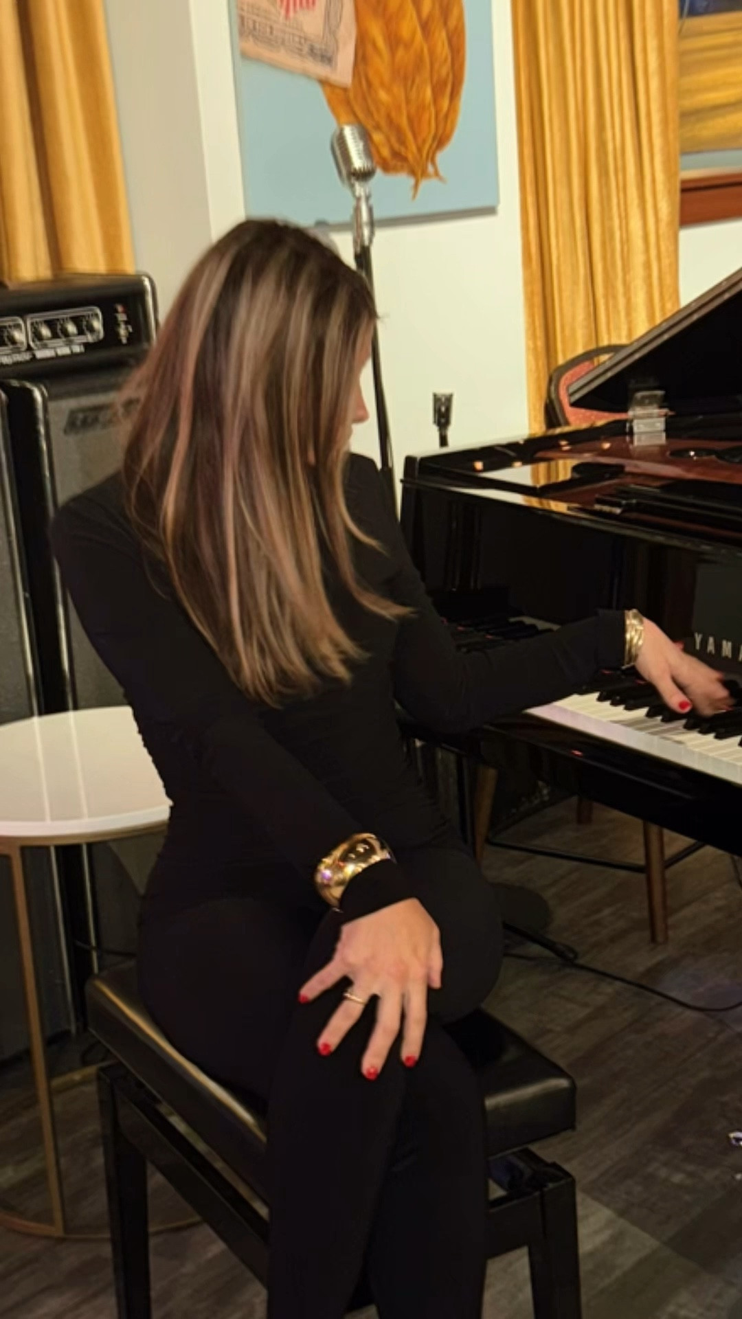 The Black Catsuit That Flatters Every Body This black turtleneck catsuit is everything—sleek, flattering, and surprisingly comfy. With ruching in all the right places, it hugs the body without clinging and works for literally every body type. Whether you’re going out or dressing it up for a night in the city, it’s a showstopper. True to size 

#LTKTravel #LTKStyleTip #LTKFindsUnder100