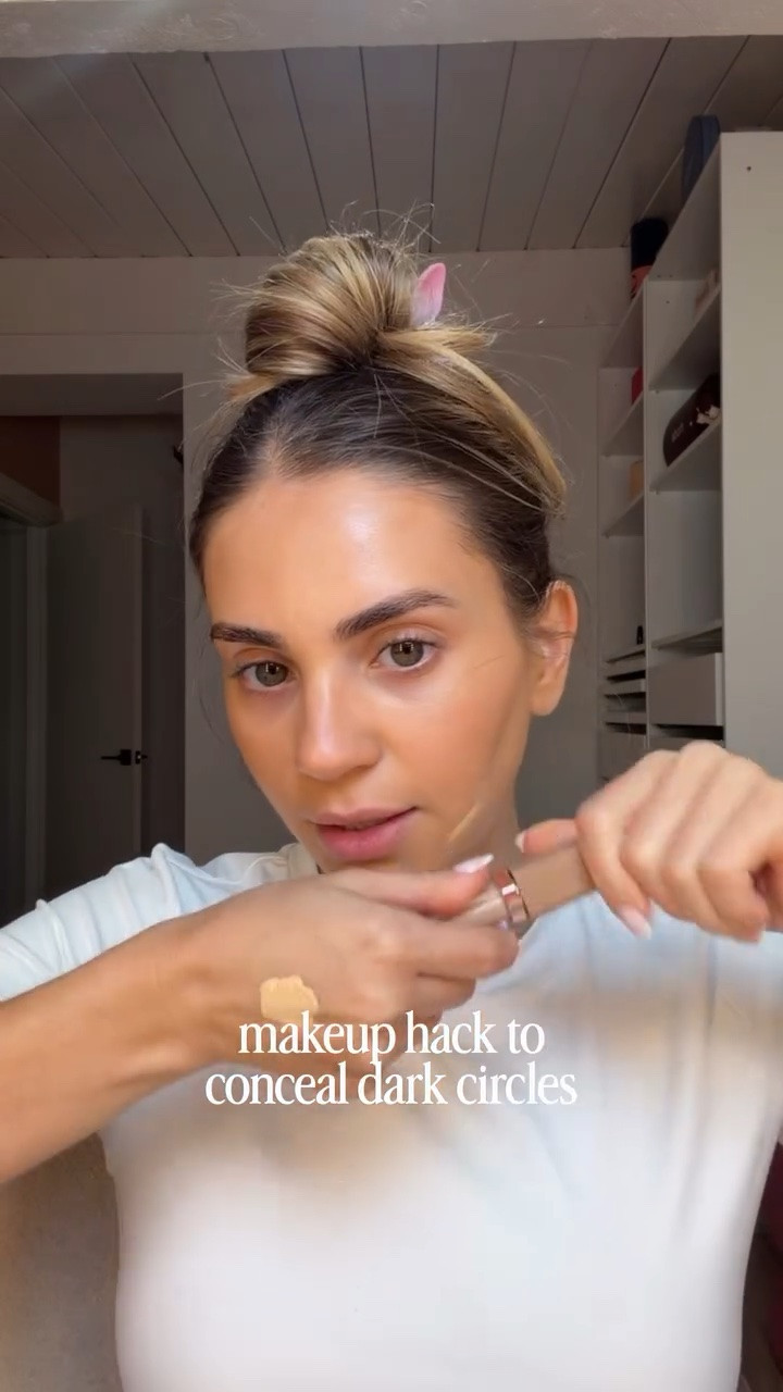 it’s not your concealer, it’s the technique! no new makeup required for this hack. shout out @lindsaybrooke.mua my makeup artist who taught me this hack 💗 #makeuphack #darkcircles #howtodomakeup #makeuptutorial #concealertutorial