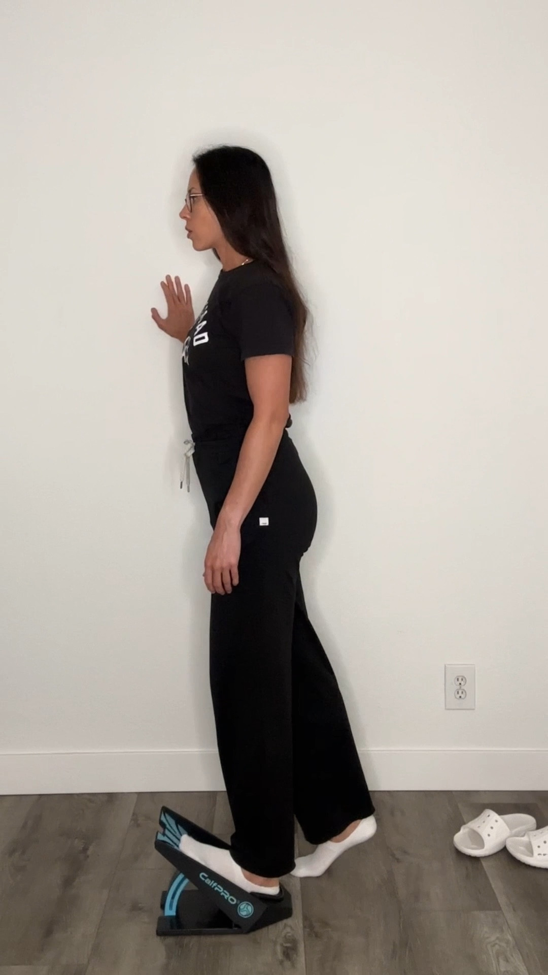 🔥 The Secret to Happier Calves & Better Mobility 🔥

Most of us have tight calves — whether from running, walking, or just being on our feet all day. A calf stretcher is a game-changer for flexibility, injury prevention, and overall leg health.

I’m using the Calf Pro here because it gives me the deepest, most effective stretch I’ve ever felt. But I’ve also linked a couple of affordable calf stretcher alternatives I’ve tried that still work really well.

Perfect for:
✅ Runner calf stretches
✅ Plantar fasciitis relief
✅ Ankle mobility
✅ Post-workout recovery

This is not just a tool — it’s a thoughtful gift for any fitness lover, runner, or anyone wanting to move and feel better. 🦵💪

#CalfStretcher #StretchingTools #MobilityTraining #FitnessRecovery

#LTKActive #LTKOver40 #LTKFindsUnder100