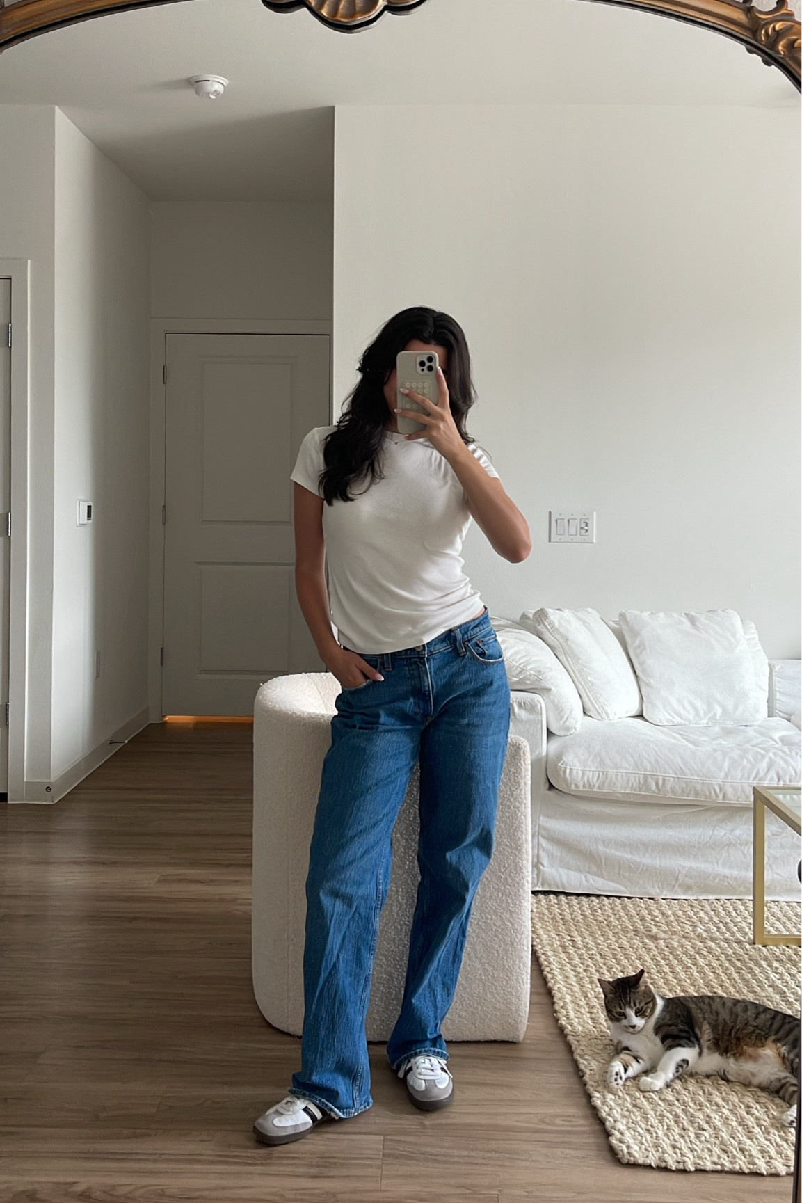 Monday OOTD 🤍 

casual, casual style, casual ootd, ootd, Monday ootd, target style, Abercrombie, Abercrombie jeans, Abercrombie & fitch, baggy jeans, baggy jeans outfit inspo