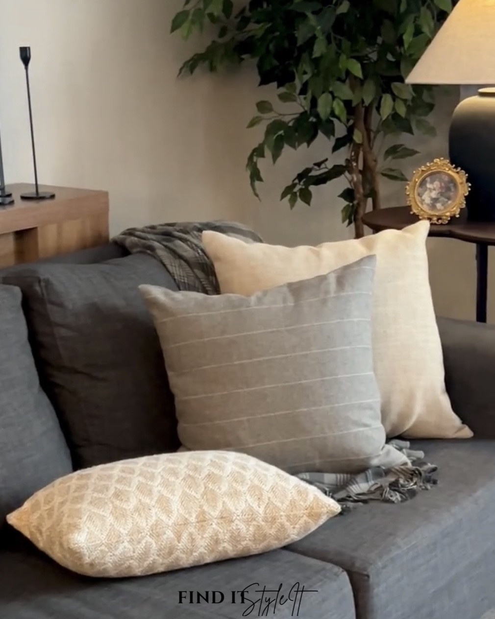 Canadian-owned and made accent pillows!! One of my favourite home finds (would get them again and again)!

@Tonic Living 
#tonicliving #accentpillows #throwpillows #ltkfindsunder100
#neutralhome #textiles #pillowcovers #canadianmade #shopcanadian

#LTKcanada #LTKhome