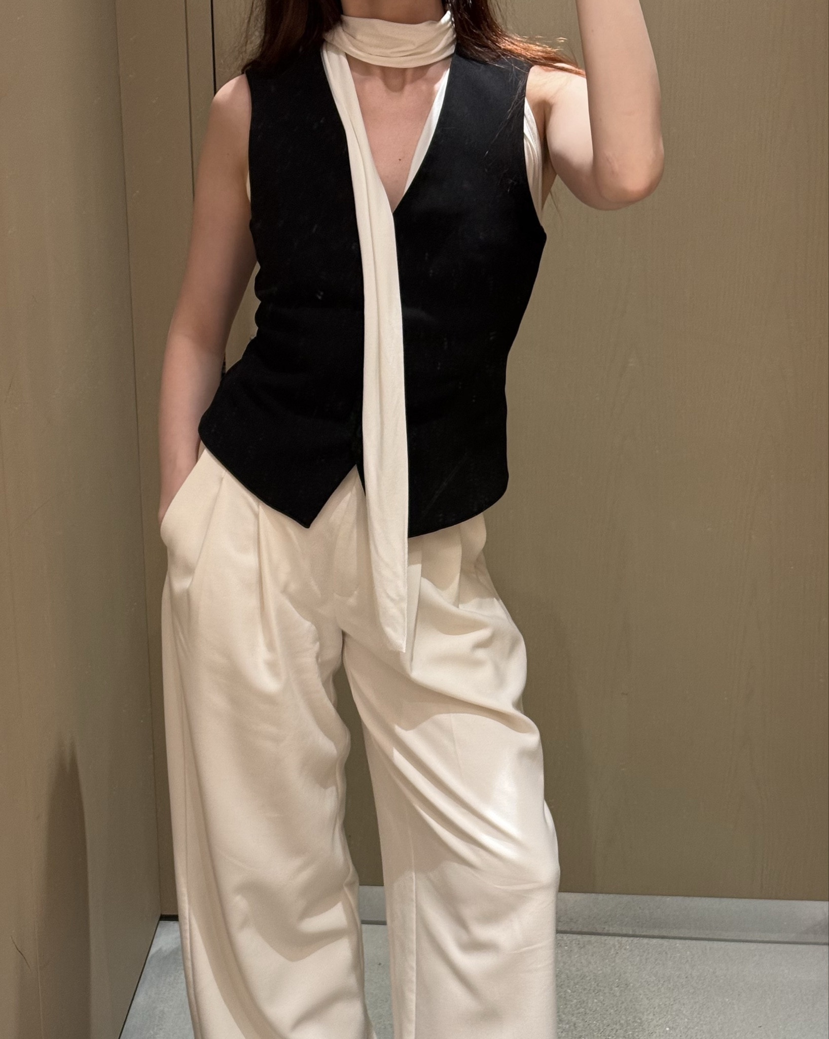 black and white spring mood 

#LTKWorkwear #LTKStyleTip #LTKFindsUnder100