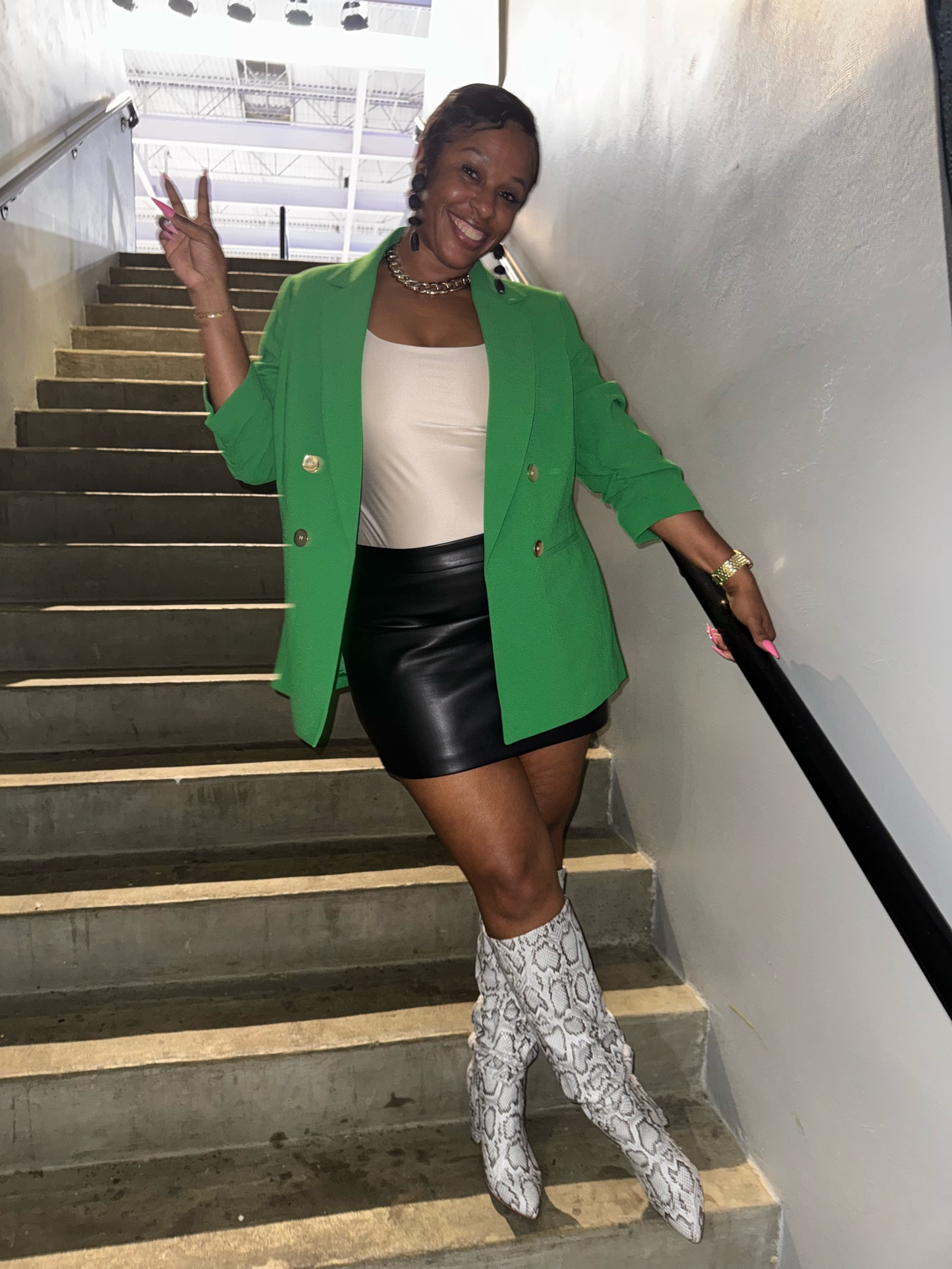 Concert vibes or date night glam? 💚 This edgy look pairs a bold green blazer with a leather mini skirt and snakeskin boots for a perfect mix of chic and daring. Ready to turn heads wherever the night takes me! 🖤 #OOTN #LTKfashion #DateNightOutfit #ConcertStyle

#LTKStyleTip #LTKFindsUnder50 #LTKFindsUnder100