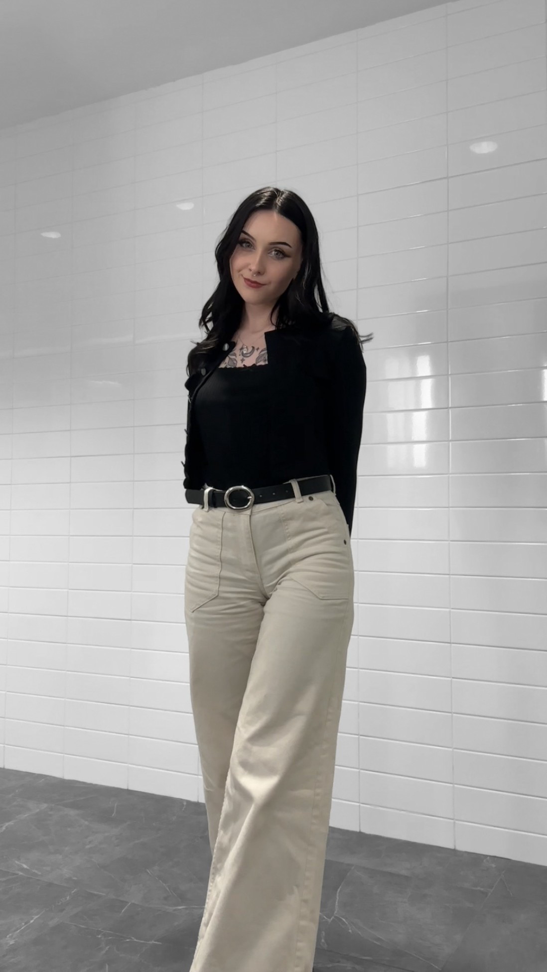 Corporate goth ootd with a surprise… I’m wearing something other than black

#ootd #corporategoth #alternativefashion #altgirl #officeoutfit

#LTKPetite