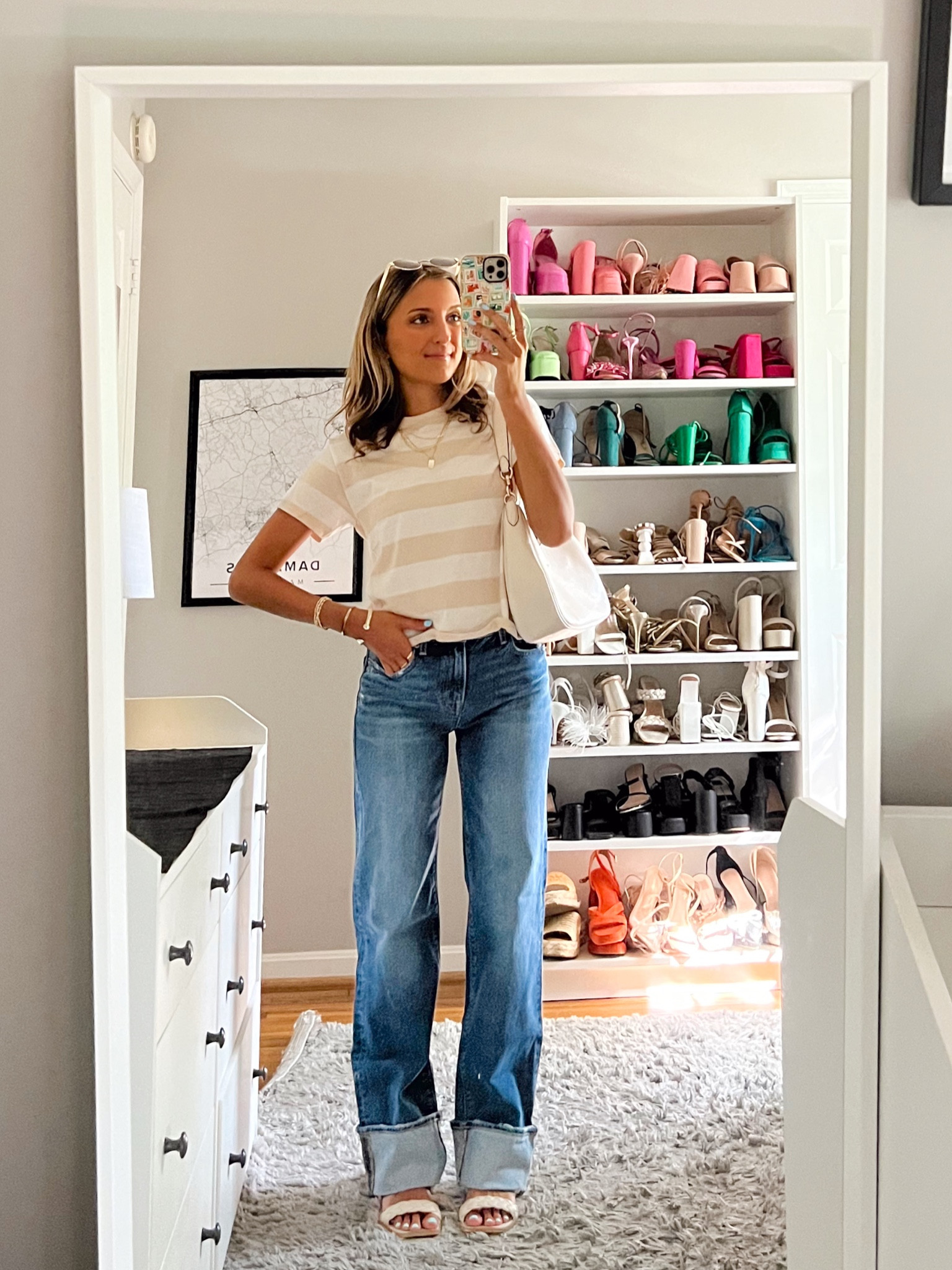 casual everyday outfits from American eagle for back to school time.  Love these straight leg jeans & sweater. Wearing 000R at 5’2 and a size Small tee 💕✏️ 
