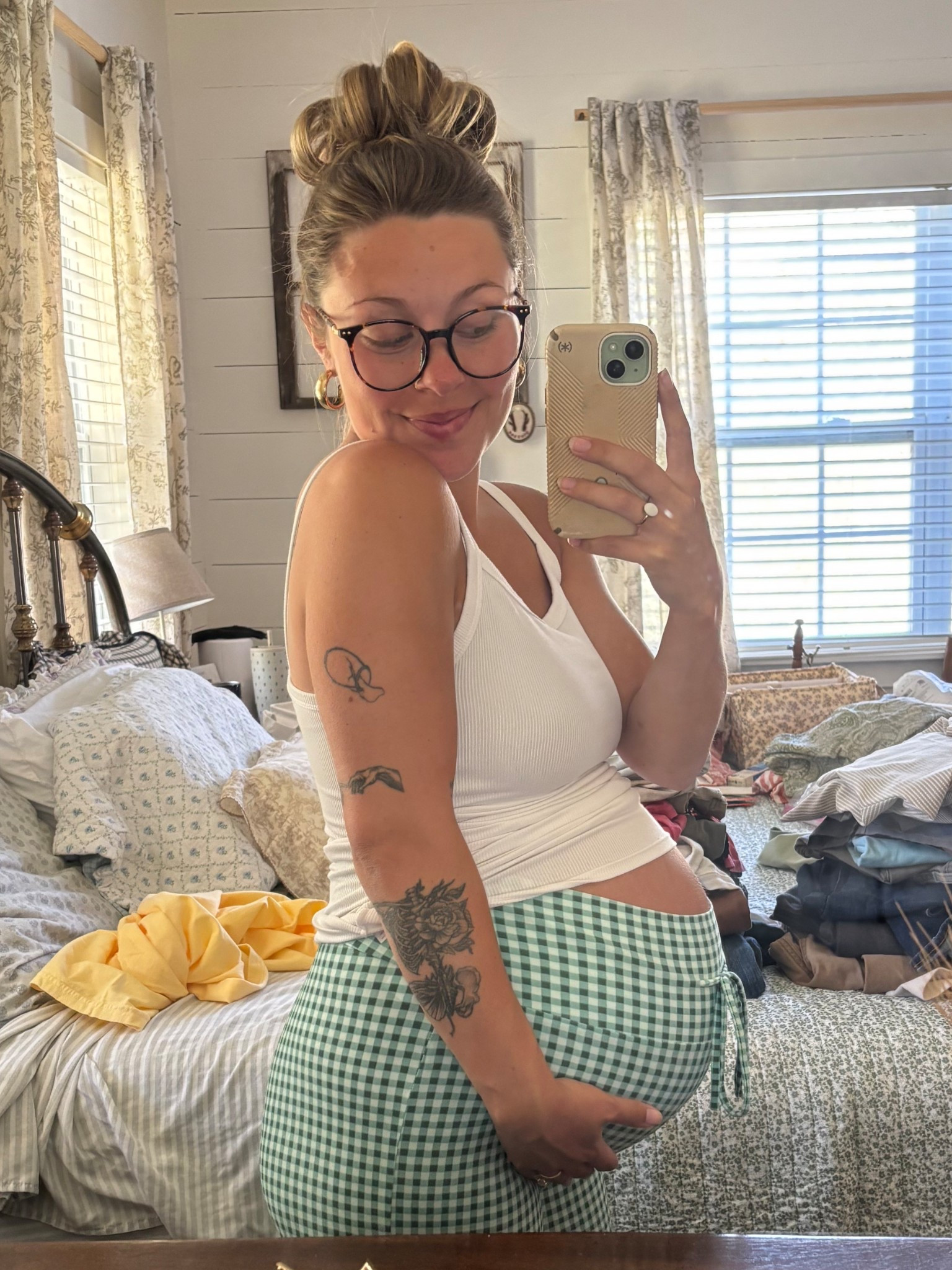 Favorite bump friendly pants for pregnancy! 💚

#LTKBaby #LTKFamily #LTKBump