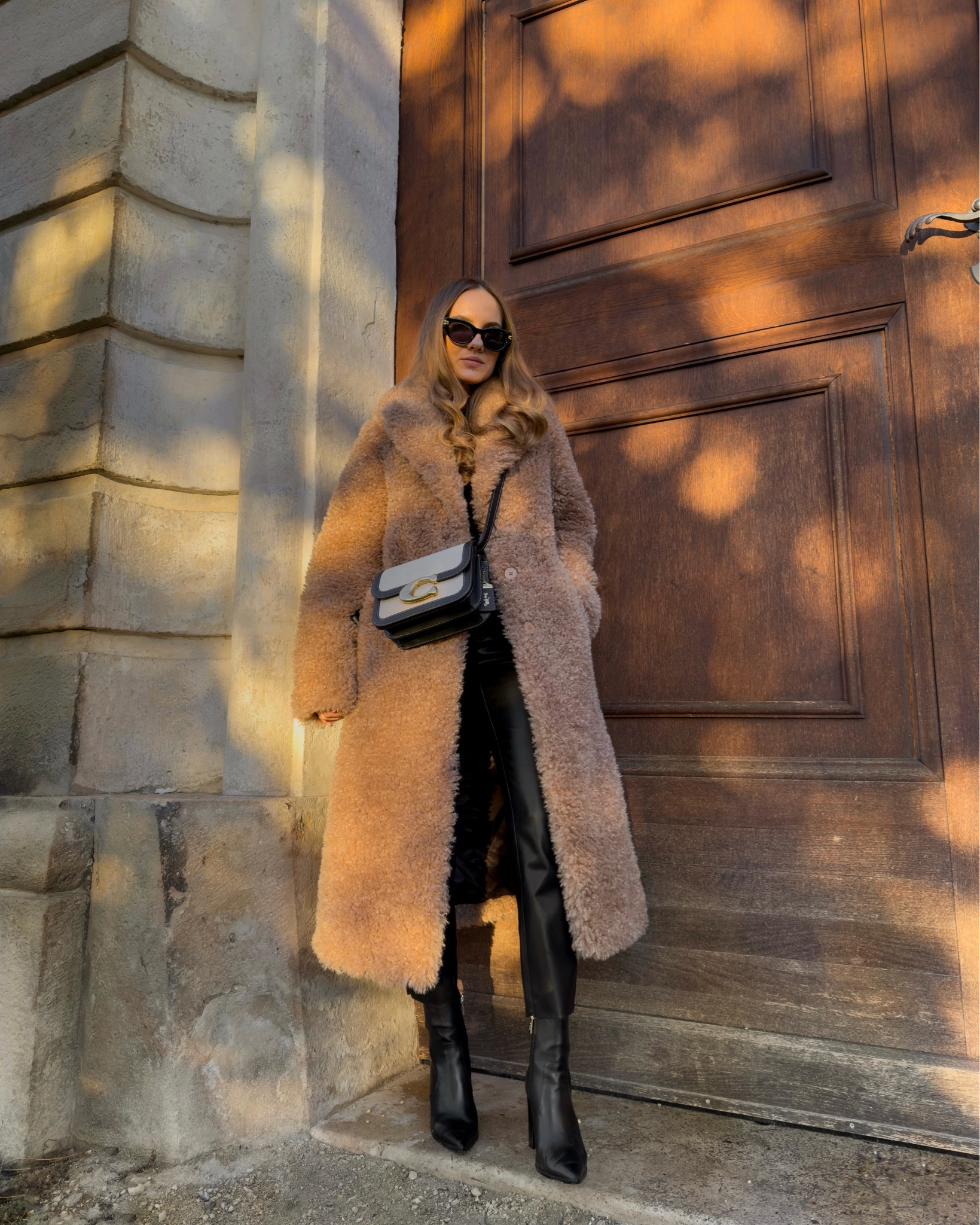 my teddy coat and I are ready for cozy season 🫖

teddy coat outfit | winter style inspo | cozy outfits | minimal style | winter outfit ideas 

#LTKStyleTip #LTKShoeCrush #LTKItBag