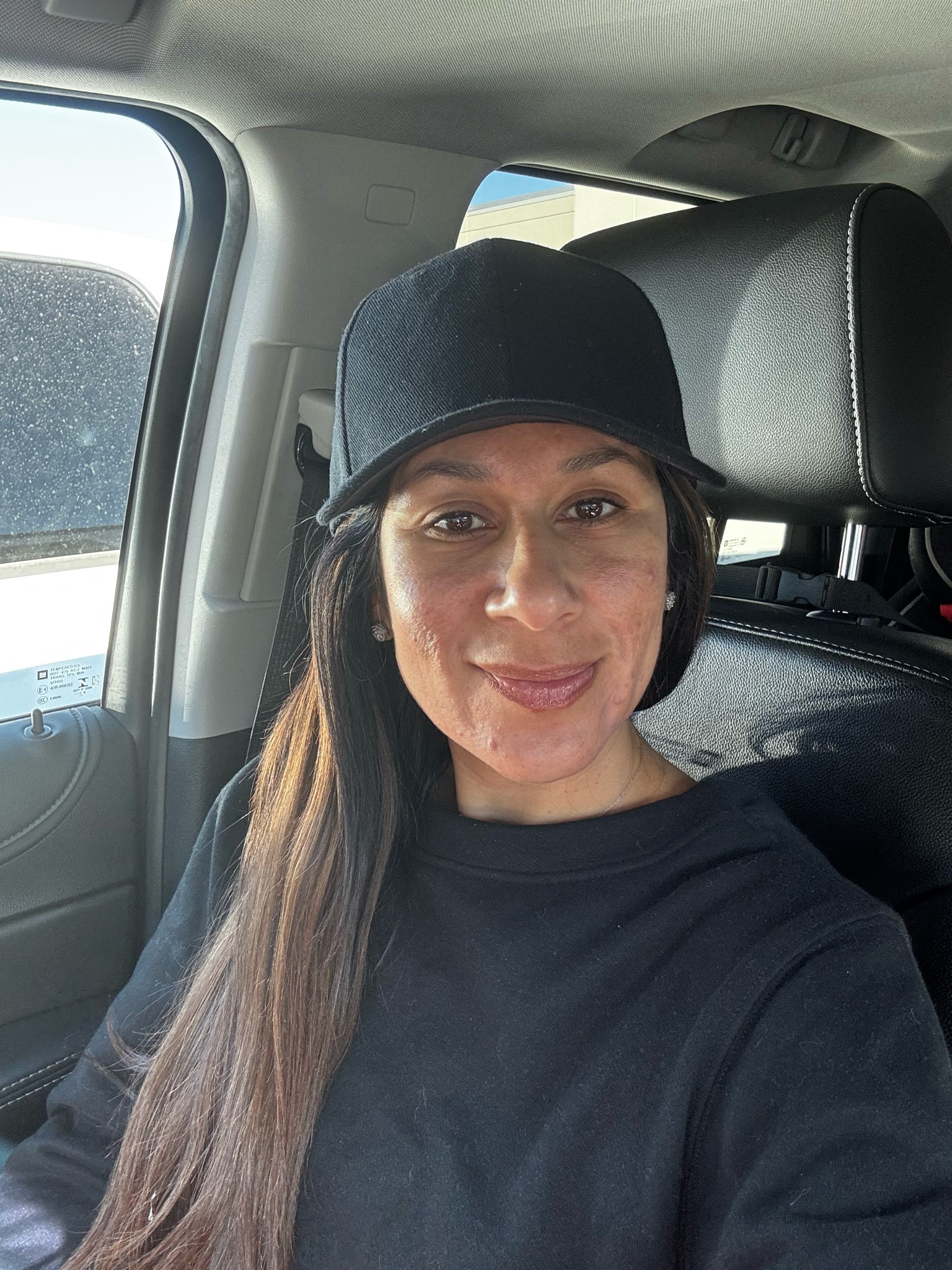 Day two with my fave hat because my hair still hasn’t been washed. Off to do returns and donation drop offs. Go go go! 

#LTKFitness #LTKActive #LTKStyleTip
