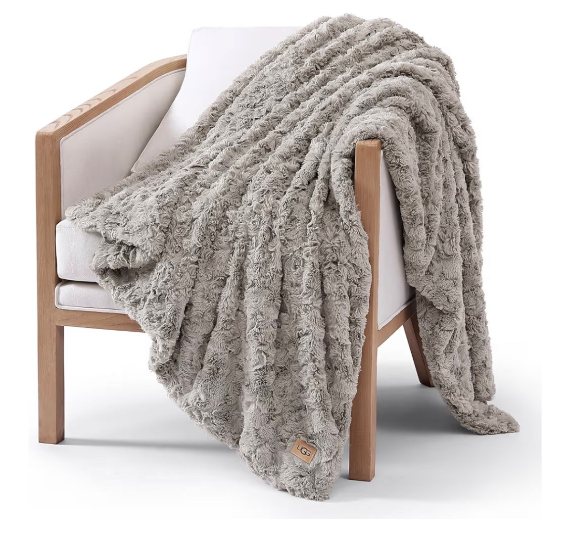 Ugg throw!! 44% off and arrives by Christmas! 

#giftguide #giftsformom #giftsforgirls #teengifts #sale 

#LTKmomlife #LTKGiftGuide #LTKSaleAlert