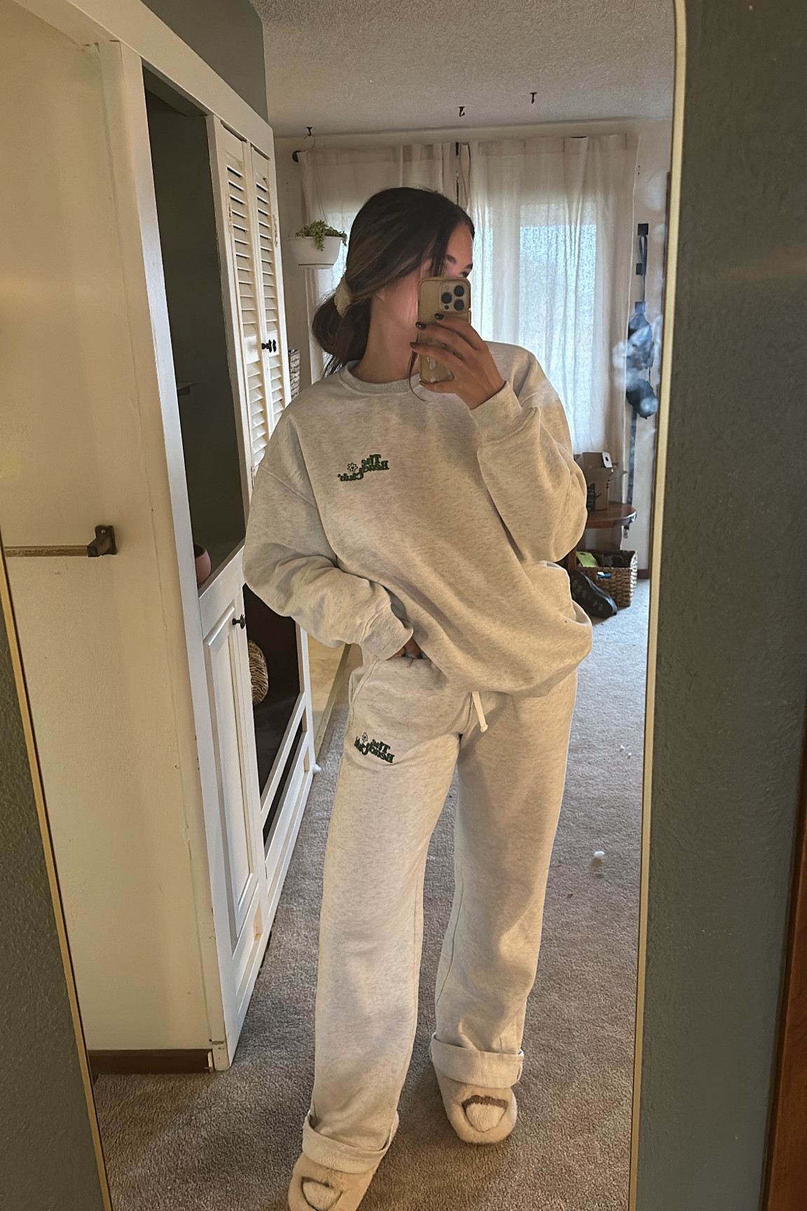 I’m 5’11” ish and wearing a XL hoodie and L Tall pants 🫶🏼