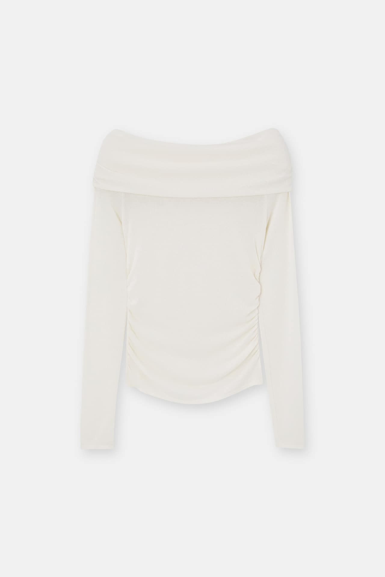 Off-the-shoulder T-shirt | PULL and BEAR UK