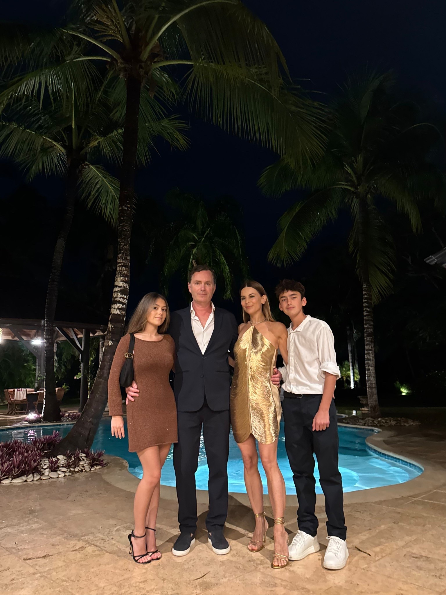 Wearing dress in Small.
Gigi’s dress in Small. 