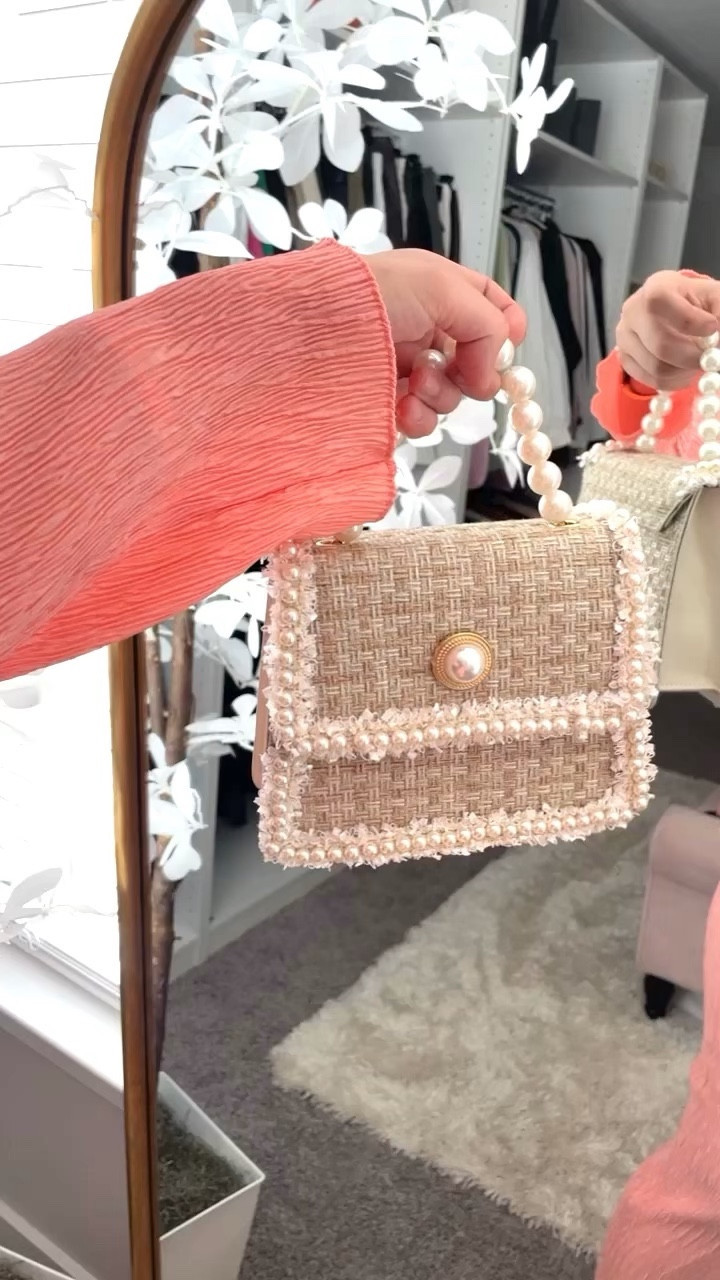 This tweed & pearl woven straw handbag is my favorite go to summer handbag from Shein! I wear it with almost all my summer outfits since it matches with pretty much everything! 🤍

Matching set 
2 piece set
Zara dupe
Green outfit 
Summer outfit 
Summer style 
Spring style 
Spring outfit 
Ltk sale
Summer bag 
Summer fashion 
Spring fashion
Summer handbag 
Pearl bag
Easter 
Easter outfit 
Spring sale
Fashion 
style 
Outfit 
Vacation 
Beach 
Travel
Mini dress
Belted dress

#LTKunder50 #LTKFind #LTKstyletip