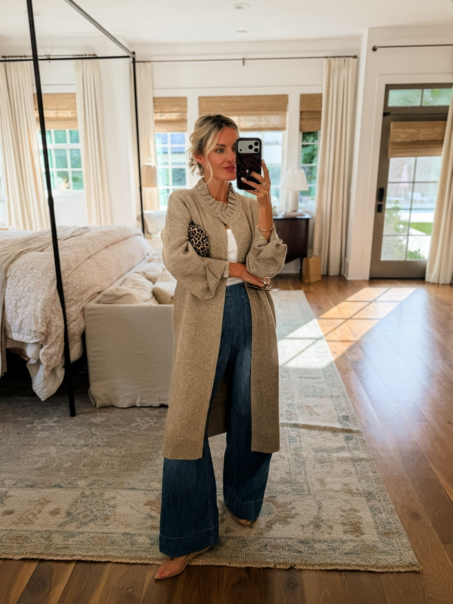 This long cardigan has been on repeat! I also have it in a dark brown! Affordable & the perfect layer for fall! Wearing S!

Loverly Grey, Amazon, fall outfit, fall looks, cardigan, wide leg jeans

#LTKootd #LTKSeasonal