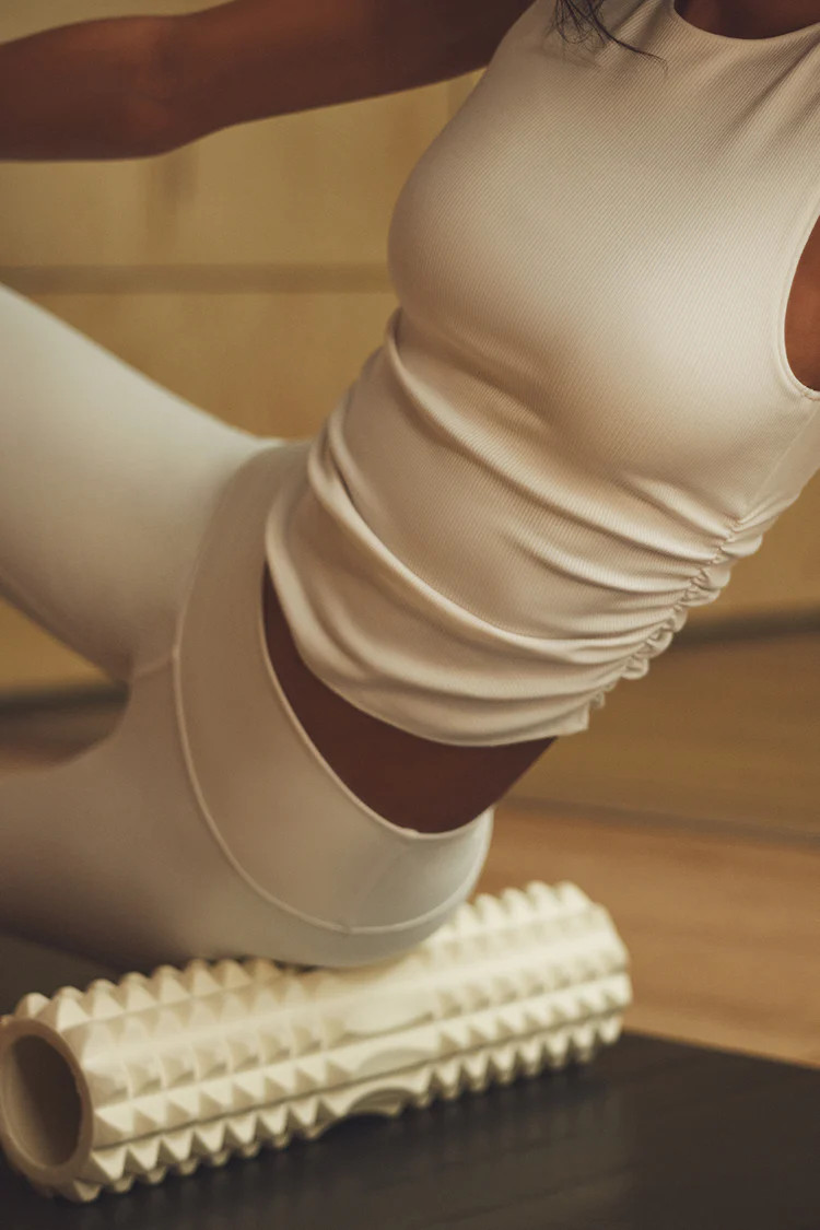 Ribbed En Pointe Tank | Alo Yoga (US)