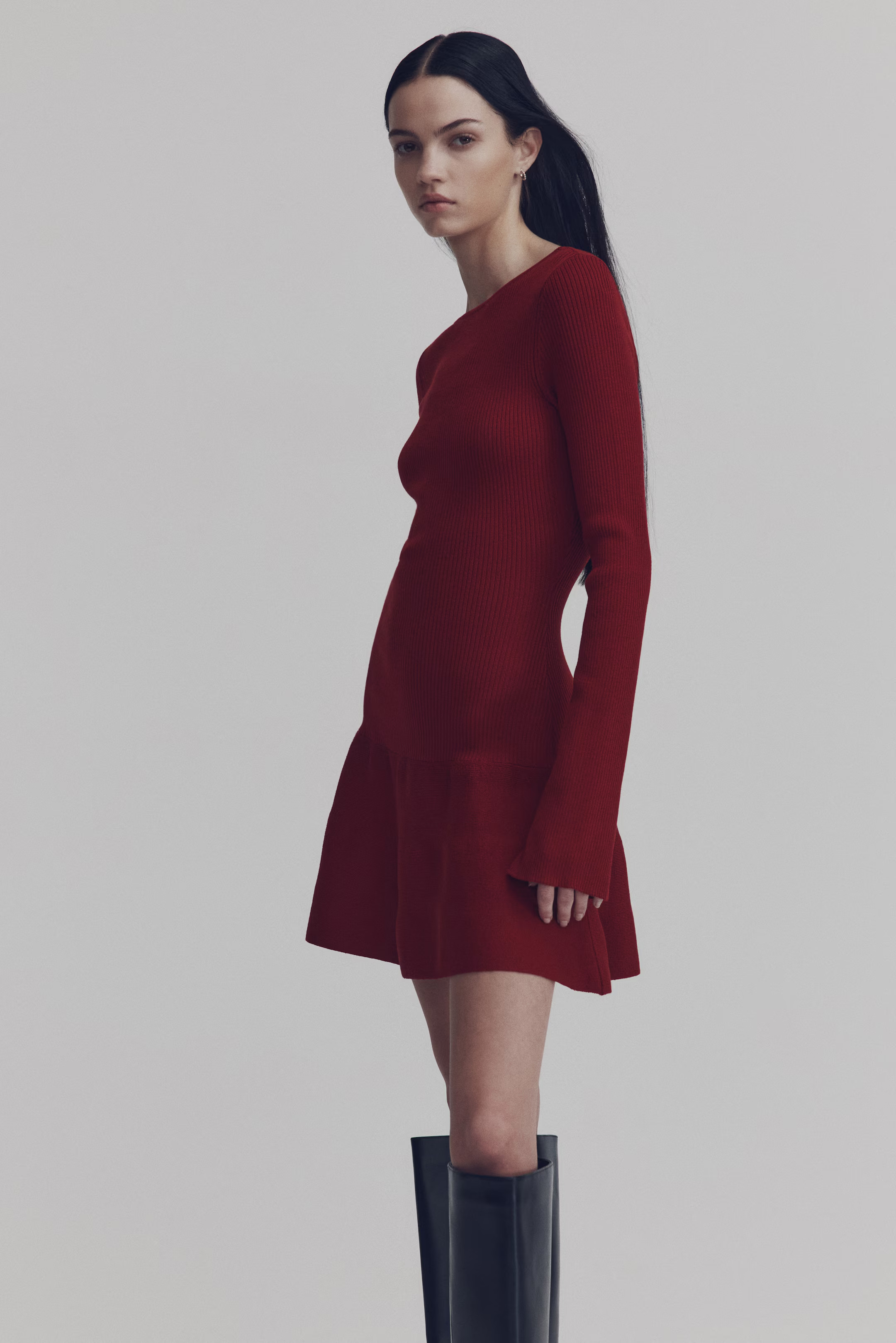 Ribbed flared-skirt dress | H&M (UK, MY, IN, SG, PH, TW, HK)