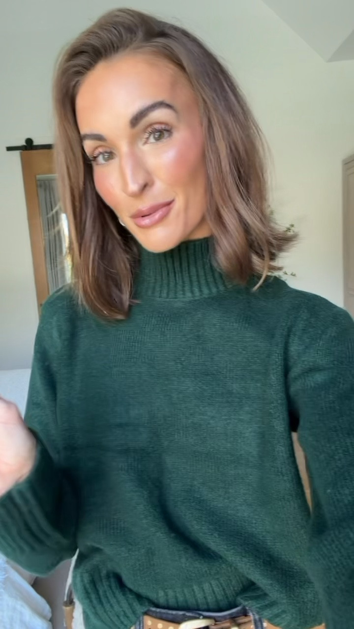  #abercrombiepartner the @abercrombie cyber week sale is LIVE!! 🙌🏼 25-50% off sidewide + get an EXTRA 15% off with code CYBERAF! this sweater + jeans are both included 😍 

25-50% Off Everything *Offer valid in stores and online from 11/24/2025-12/1/2025 in US/CA. Excludes clearance and gift cards. Online price reflects discount. Use code CYBERAF to get an additional 15% off everything in stores and online at checkout from 11/24/2025-12/1/2025 in US/CA. Excludes clearance and gift cards. See details online. 

#LTKCyberWeek