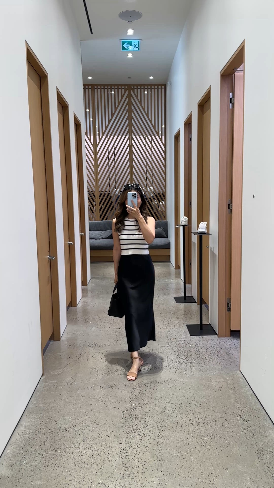 The easiest summer outfit combo 🤍🖤