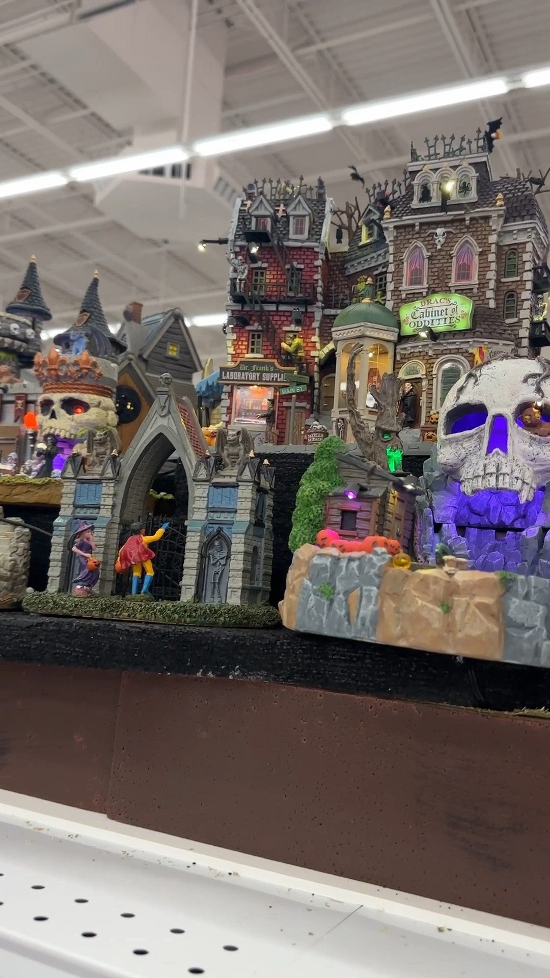 Michaels has Halloween decor out & im loving it !! Halloween 

#LTKSeasonal #LTKHome #LTKFamily