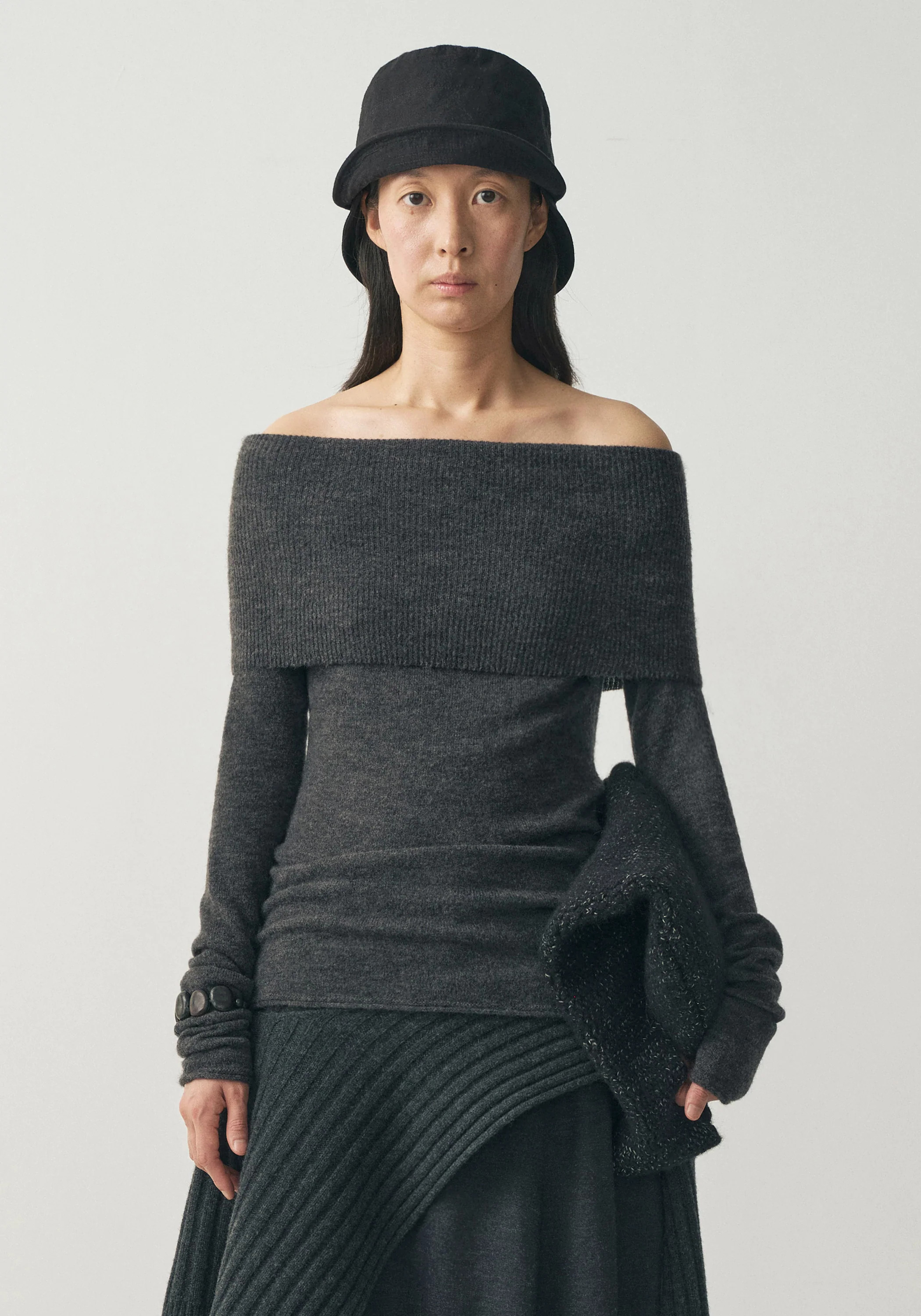 Off-shoulder Wool Top | INSIS