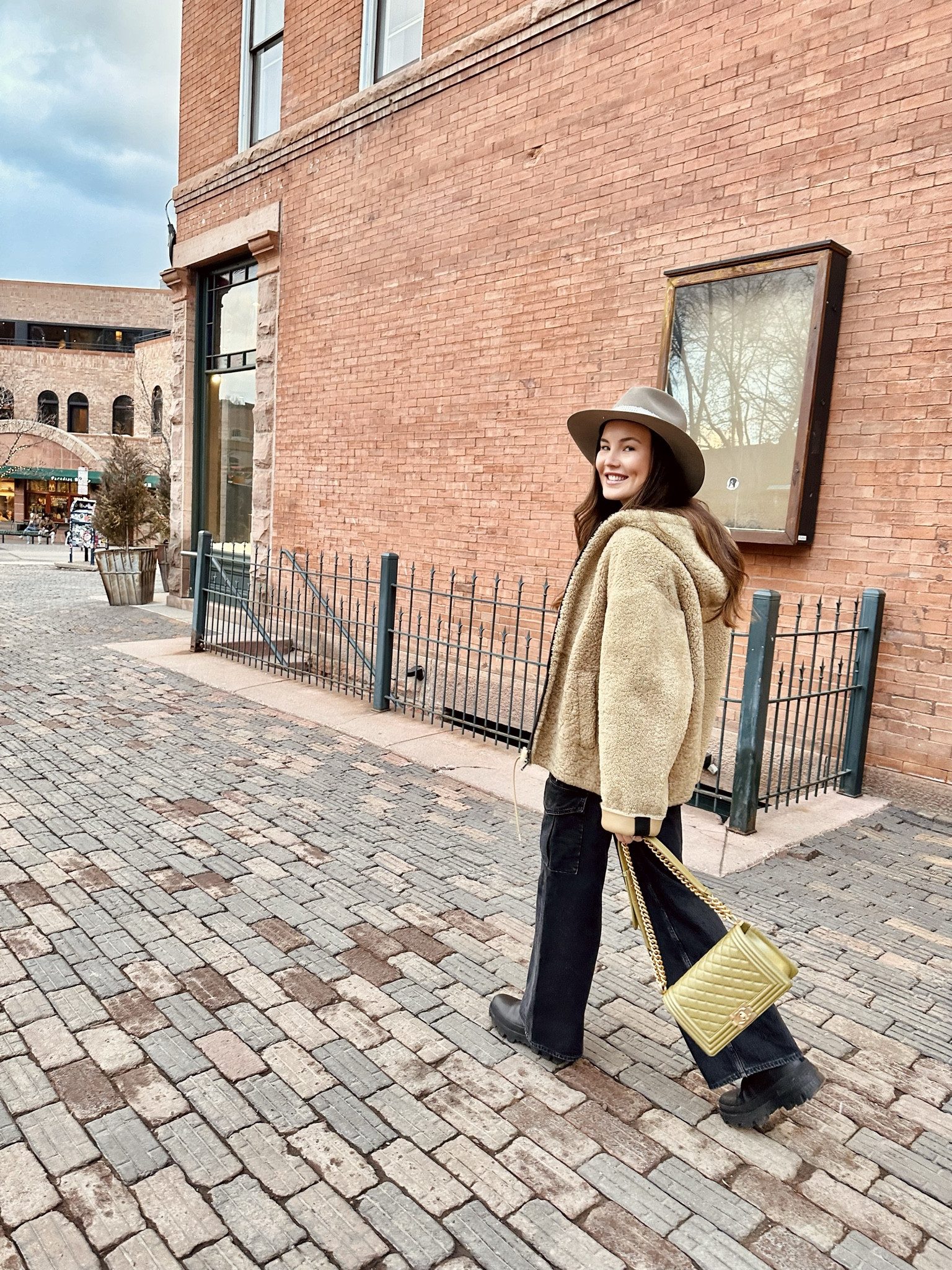 Prada shearling, kemo sabe hat, AGOLDE cargo jeans, Moncler boots, Chanel 

#LTKSeasonal #LTKtravel #LTKsalealert