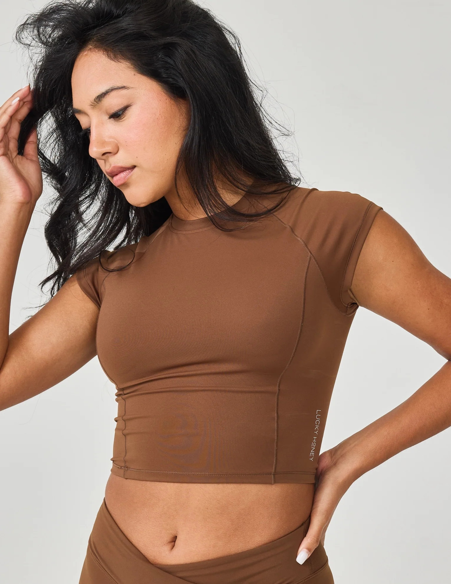 Luxe Compression Cropped Tee | LUCKY HONEY