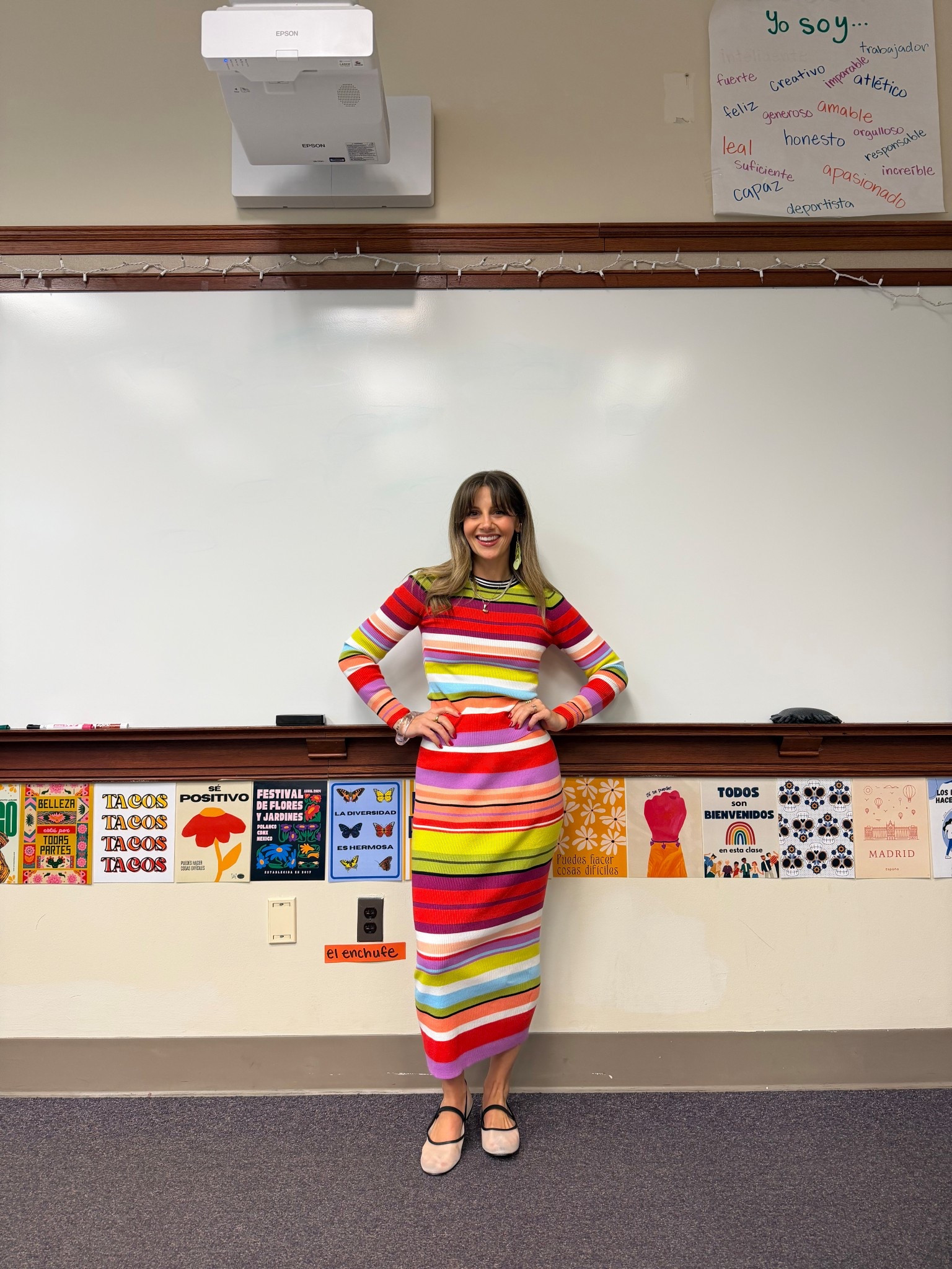 Today’s colorful teacher ootd !! 

Wearing a small in both the top and skirt 