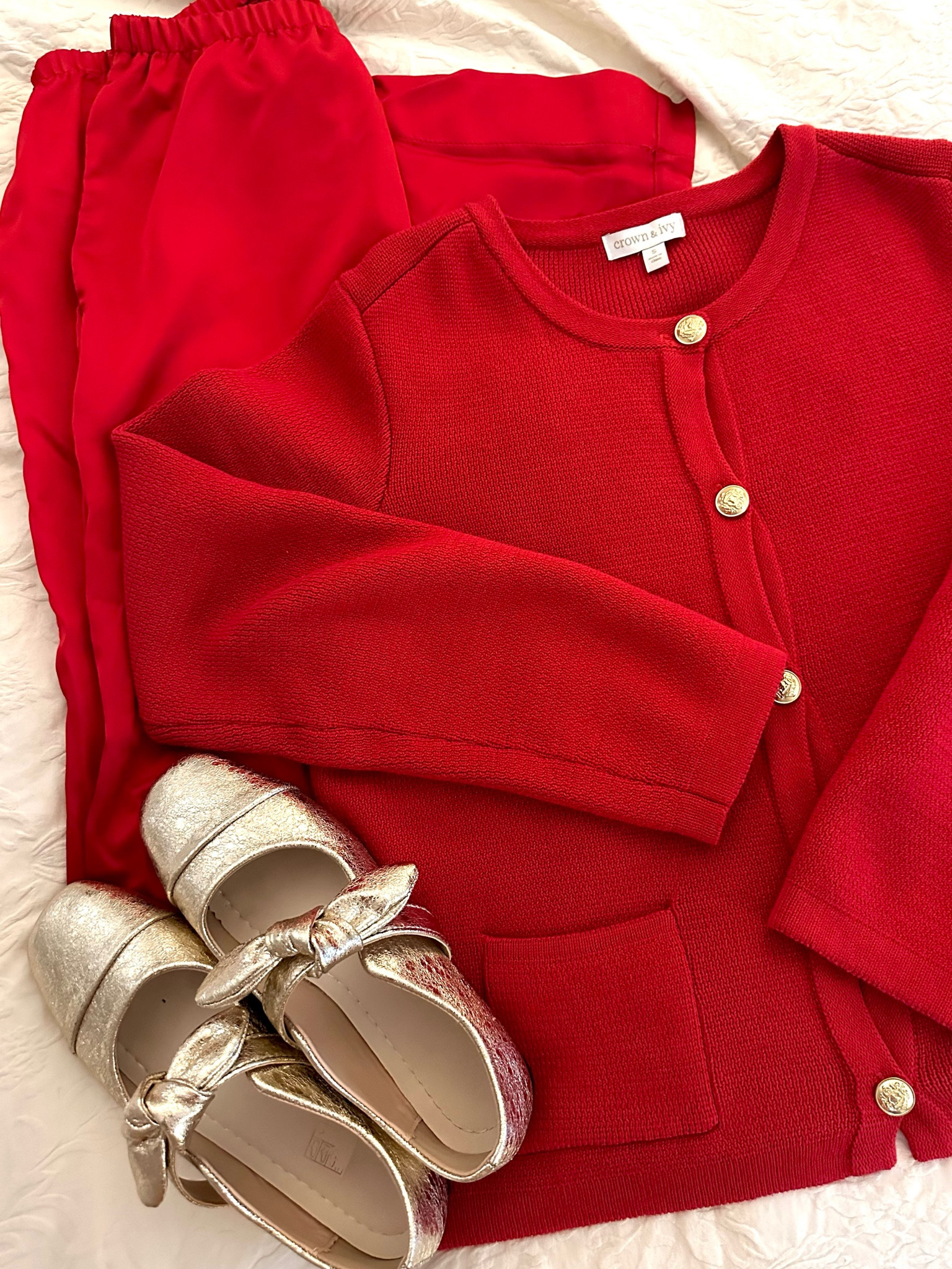 Christmas reds ❤️🎄🧑🏻‍🎄✨

#LTKSeasonal #LTKWorkwear #LTKHoliday