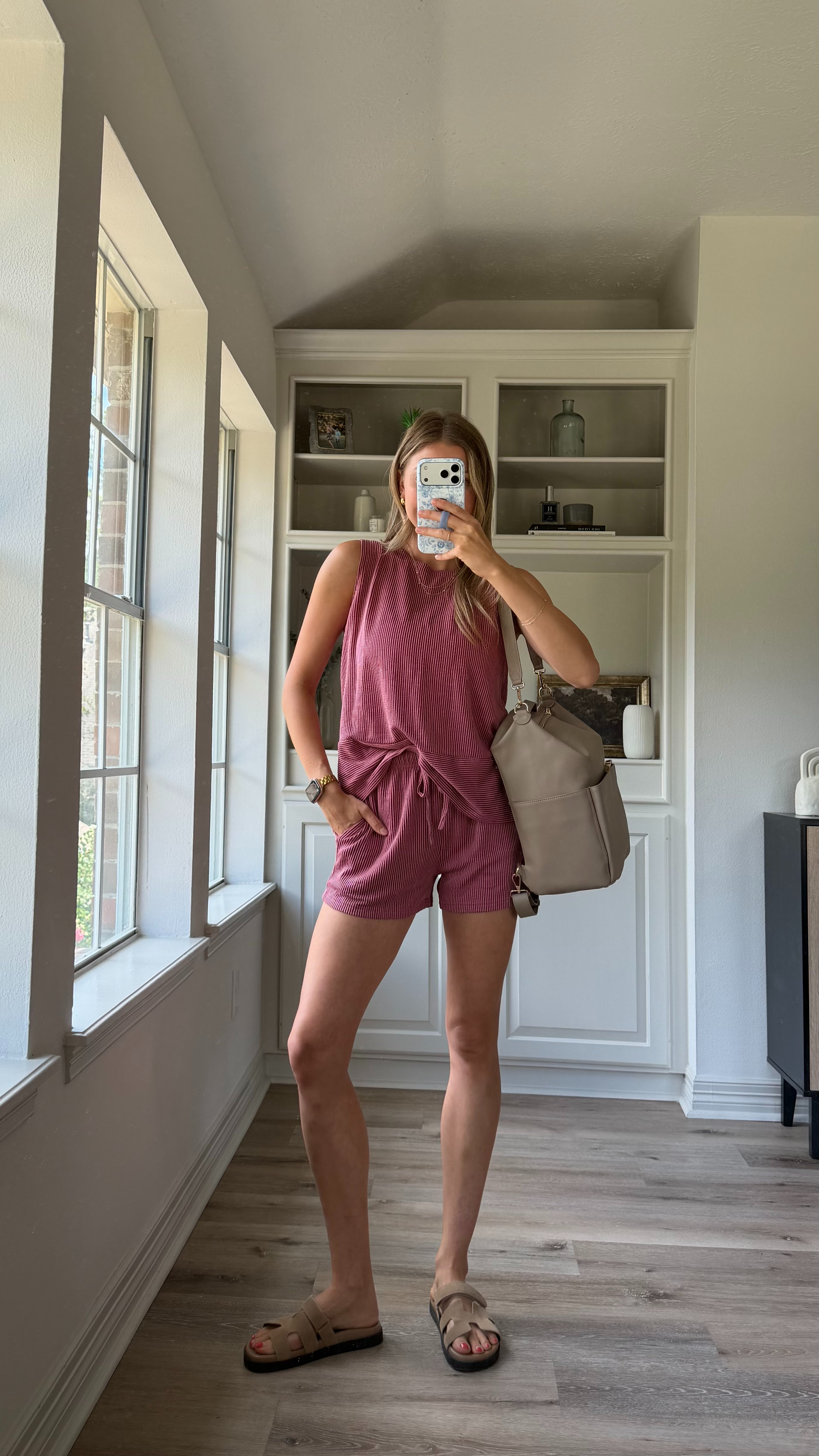Cute casual matching set for summer. Wearing small  

 