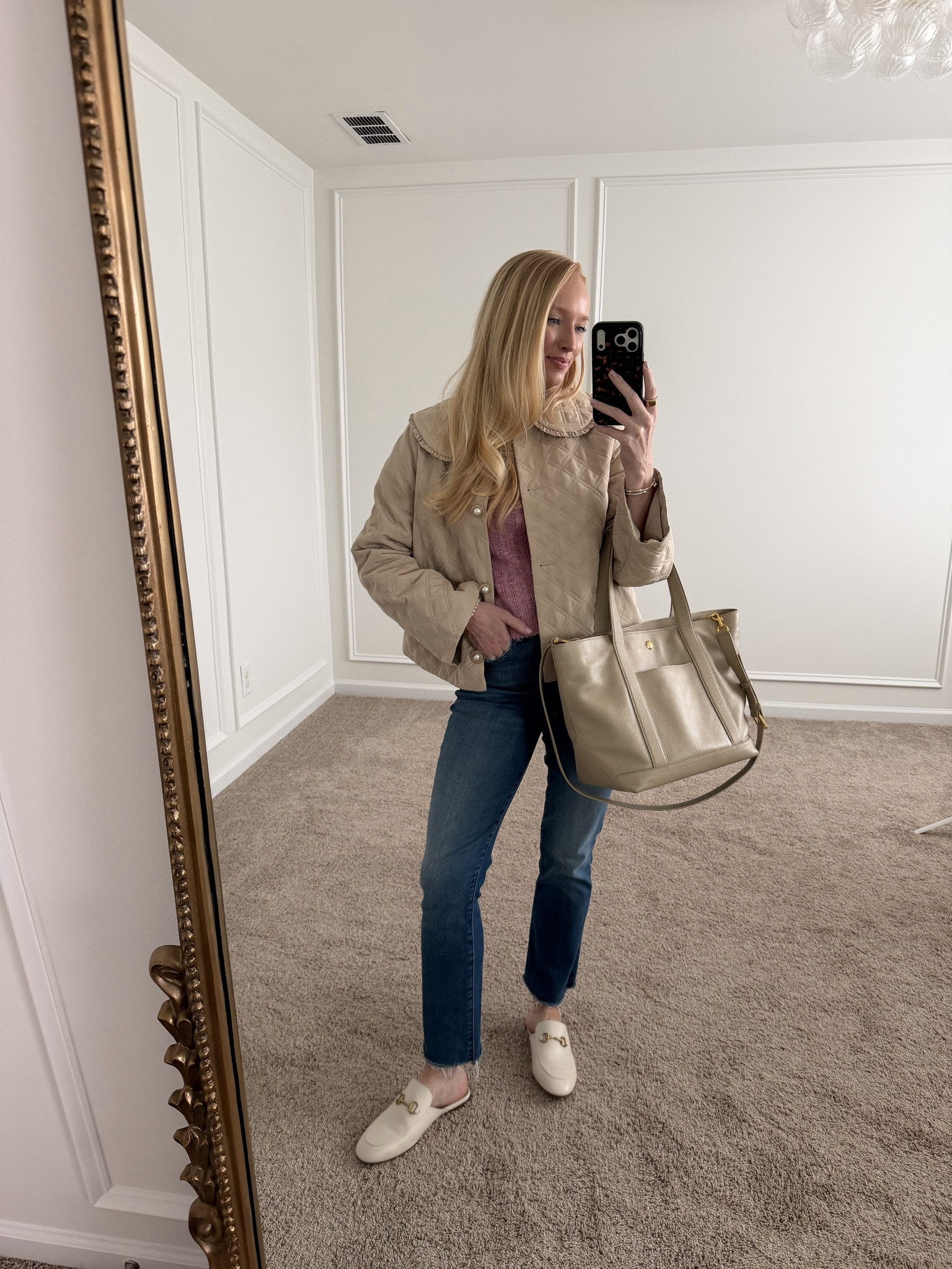 These jeans have been a best seller this month! They never let me down either. They’re comfortable and stretchy but don’t ever stretch out and get baggy on me. I wear a size 27 / 4 

#LTKootd #LTKmomlife