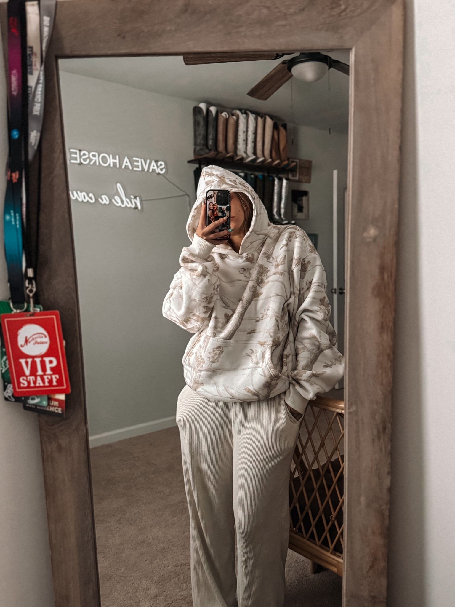 The only reason I like the cold is because I can get bundled up and cozy 

#LTKSeasonal