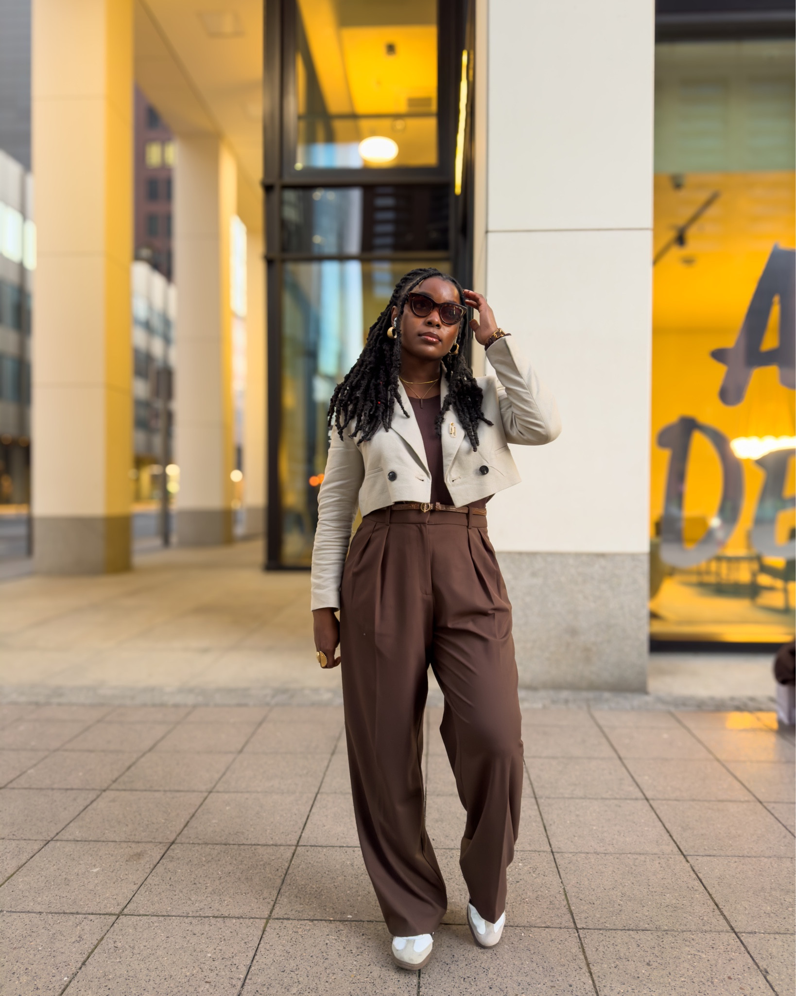 Chocolate outfit 🤎
Pant size L
Cropped Blazer Size L


#LTKeurope #LTKwinter #LTKstyletip