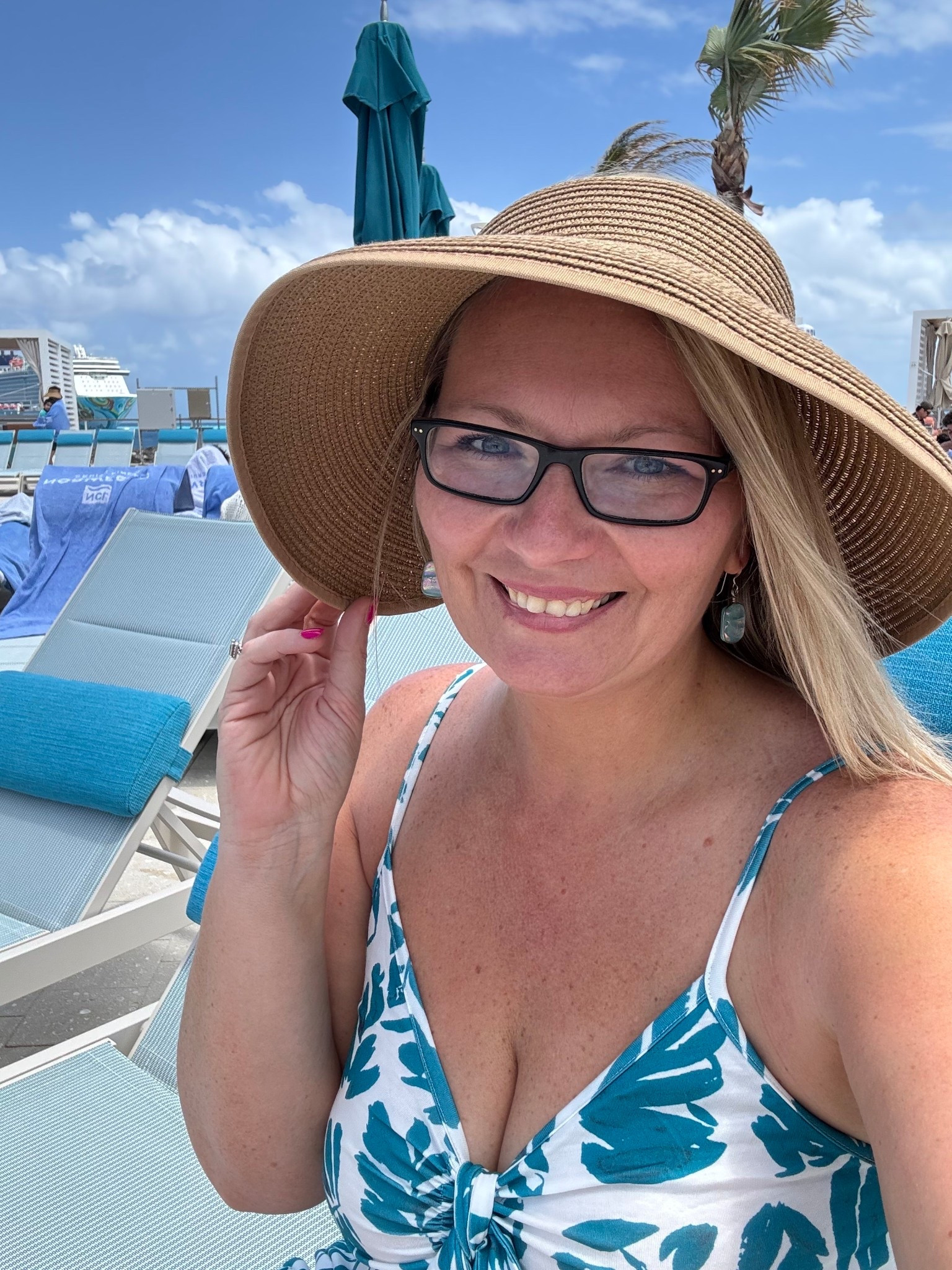 Perfect sun hat for those warm sunny days! ￼

#LTKTravel #LTKootd