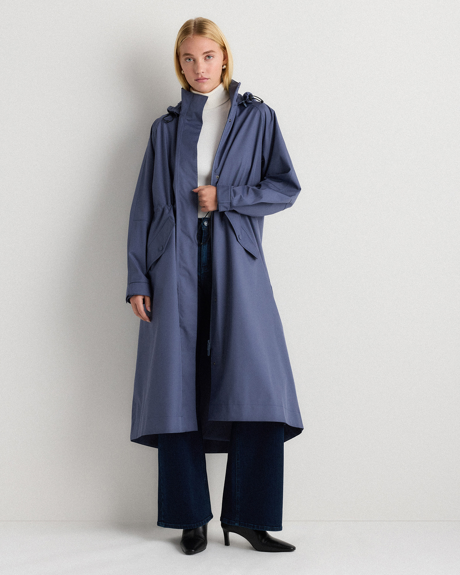 Quince | Women's Weatherproof Rain Trench Coat in Storm Blue, Size Small, Polyester/Recycled Polyester Blend | Quince
