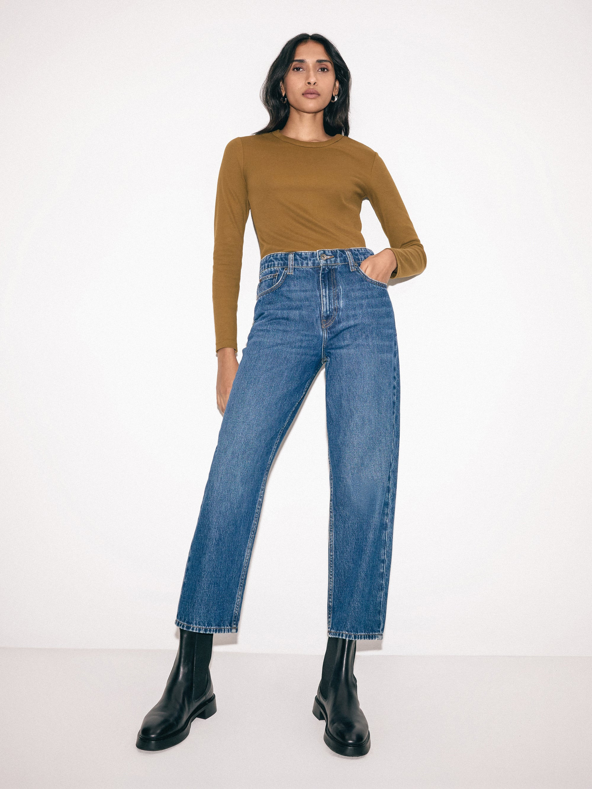 Delmont Cropped Tapered Jean | Blue | Jigsaw (UK)