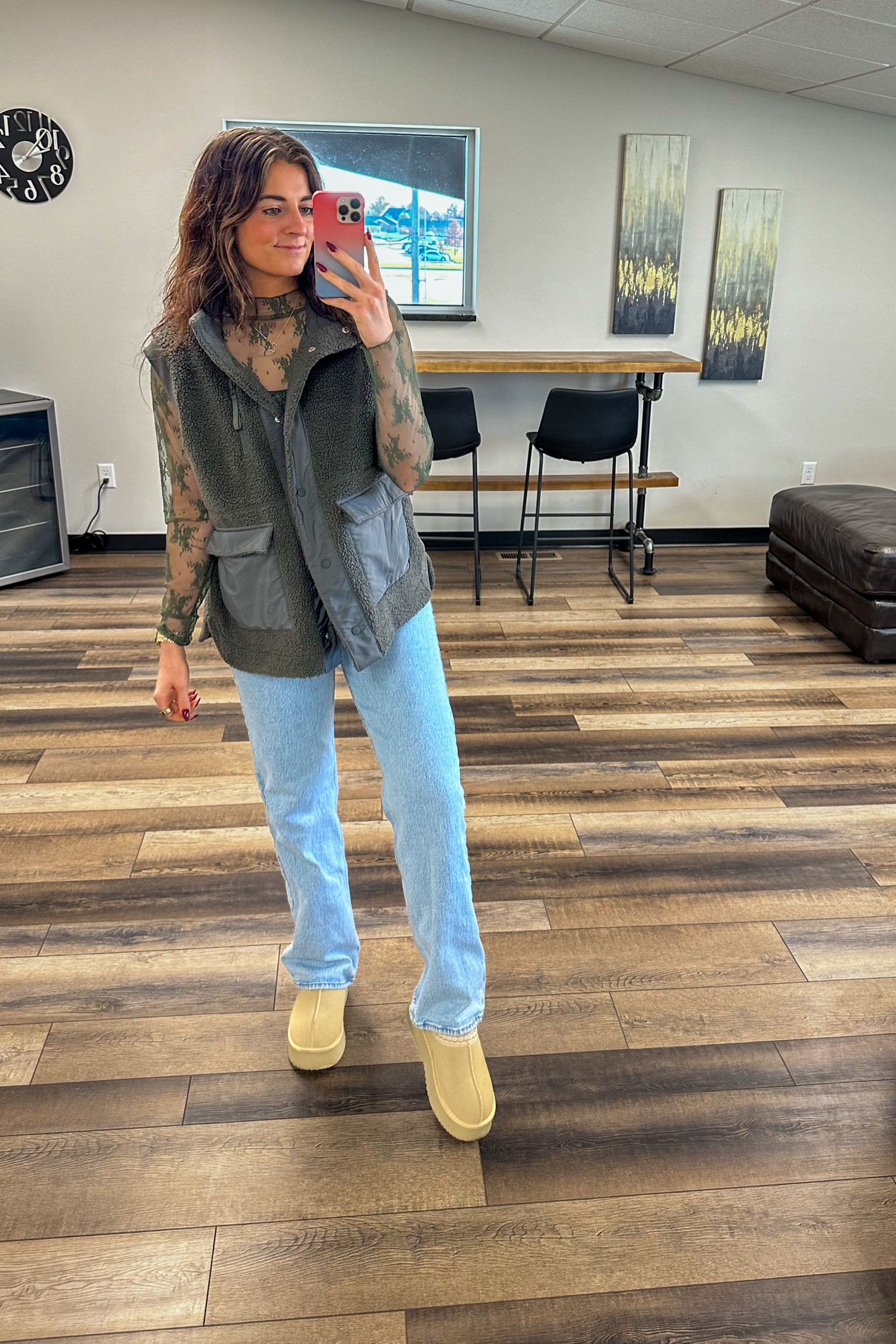 Living for the fall weather 

#fallweatherfit #fallfit #fallfashion #fallfind #workfit #workfashion #workfind #amazonfind #dupes #vest #vestweather #