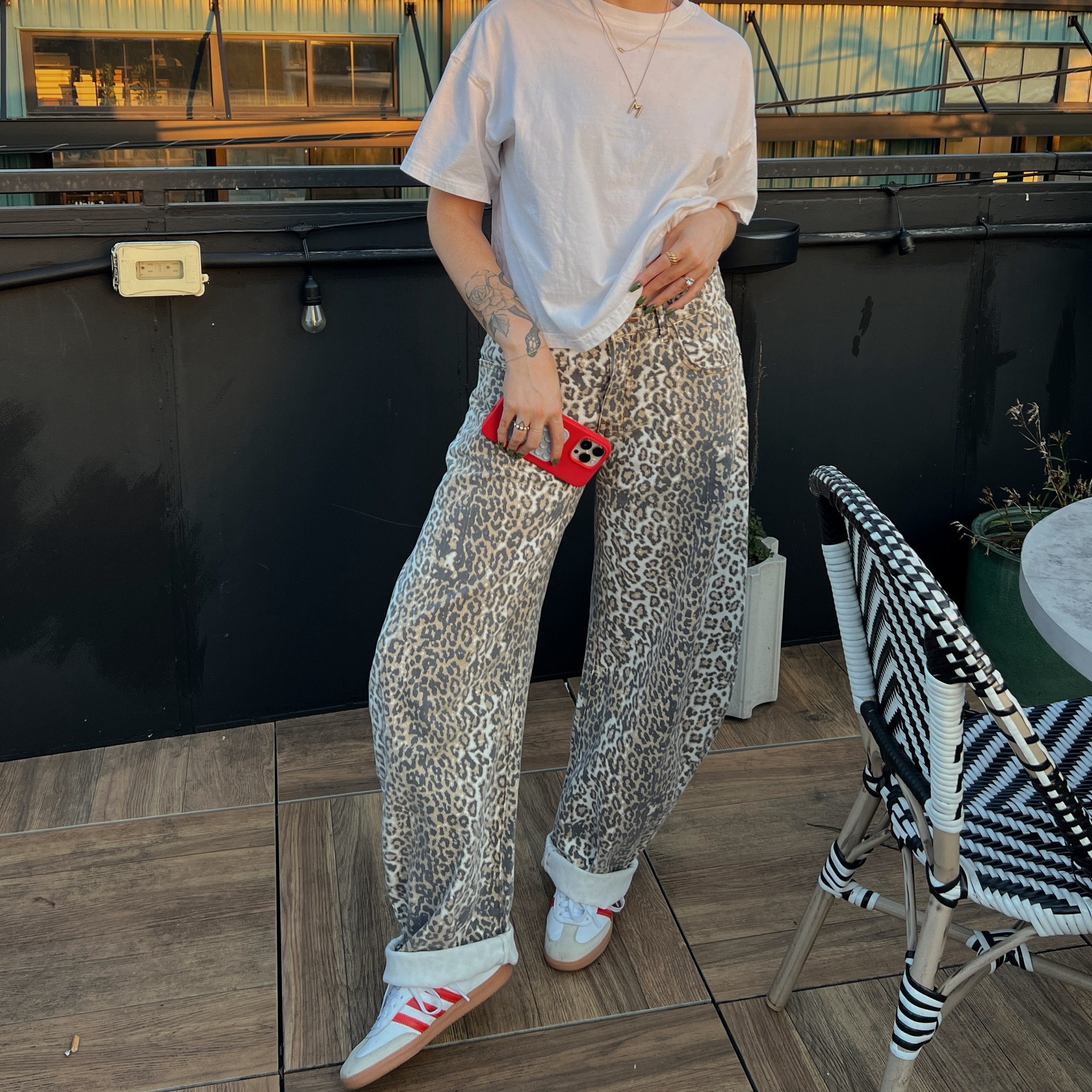 Red + this print combo is my new personality for fall I fear ❤️ can’t find my exact pants anywhere so linking similars!


Fall outfit | barrel jeans 

#LTKStyleTip #LTKFindsUnder100 #LTKSeasonal