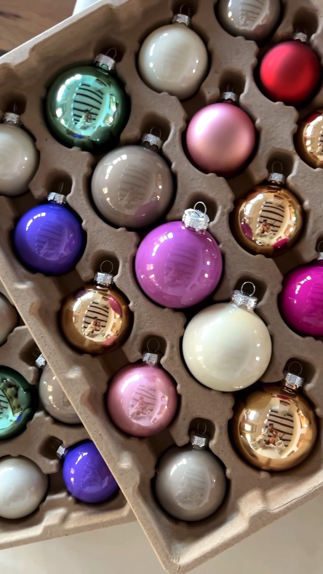 Prettiest bulbs this season 💕🎄✨

#LTKHoliday #LTKHome #LTKSeasonal