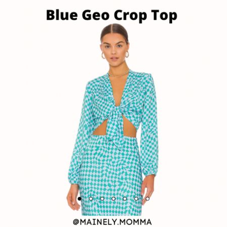 Blue geo crop top

#competition

#LTKSeasonal #LTKsalealert #LTKstyletip
